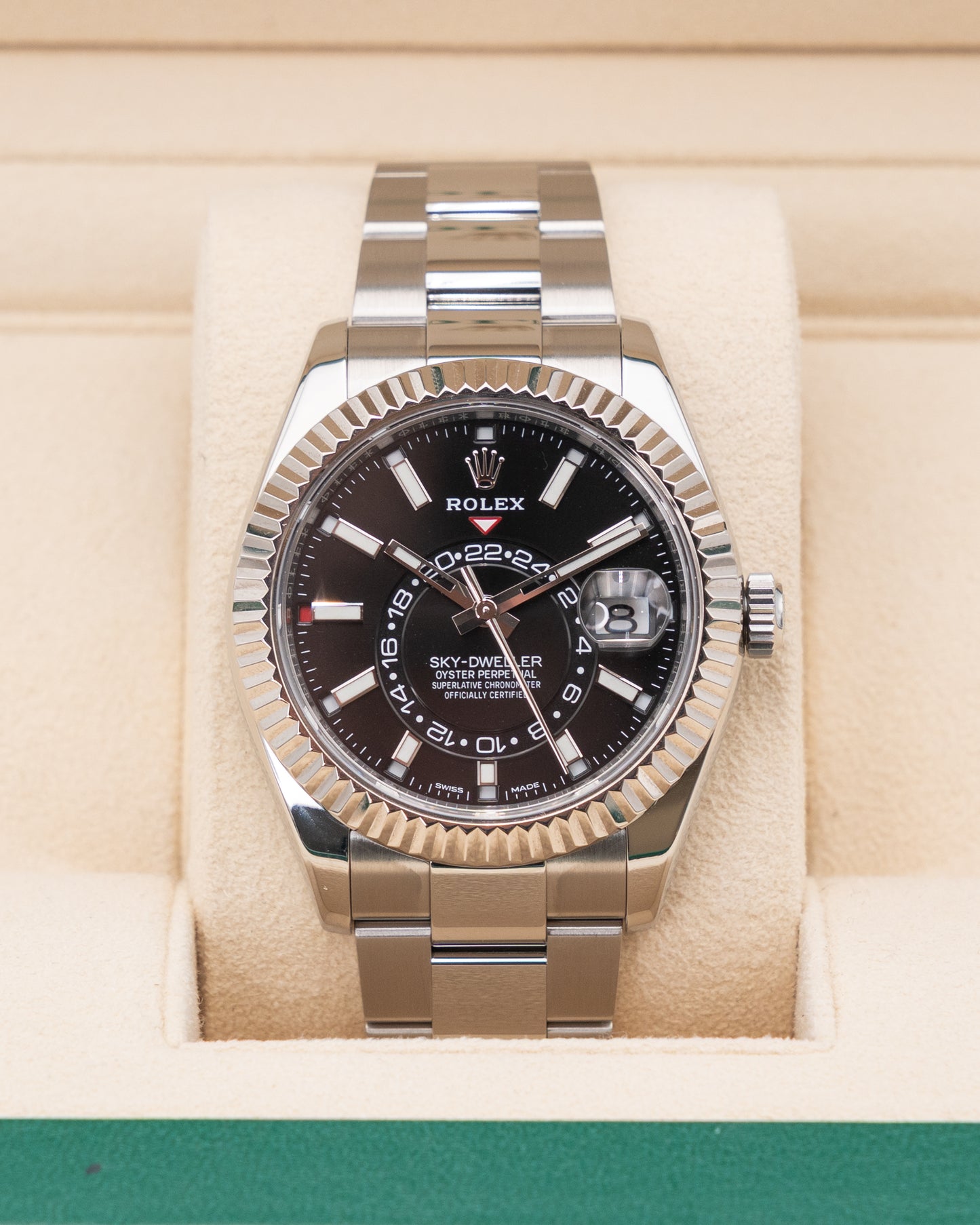 Rolex Skydweller 42mm 326934 Black Dial Fluted Bezel Oyster Bracelet 2021