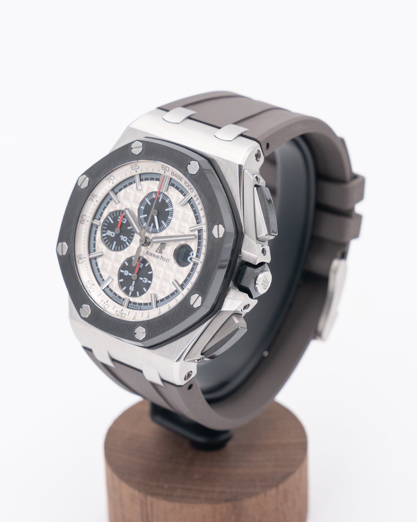 Audemars Piguet Royal Oak Offshore 42mm 26400SO Panda Black Ceramic