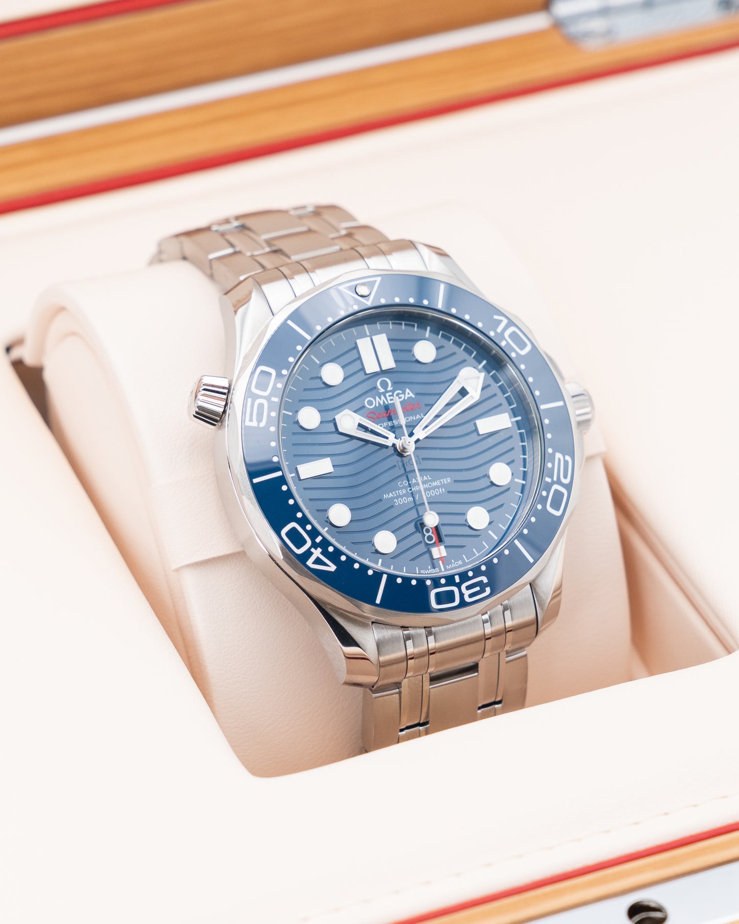 UNWORN 2025 WITH STICKERS Omega Seamaster Diver 300M 42mm 210.30.42.20.03.001 Blue On Bracelet 2025