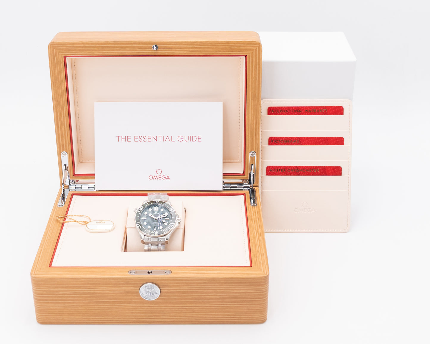UNWORN 2025 WITH STICKERS Omega Seamaster Diver 300M 42mm 210.30.42.20.10.001 Green On Bracelet 2025