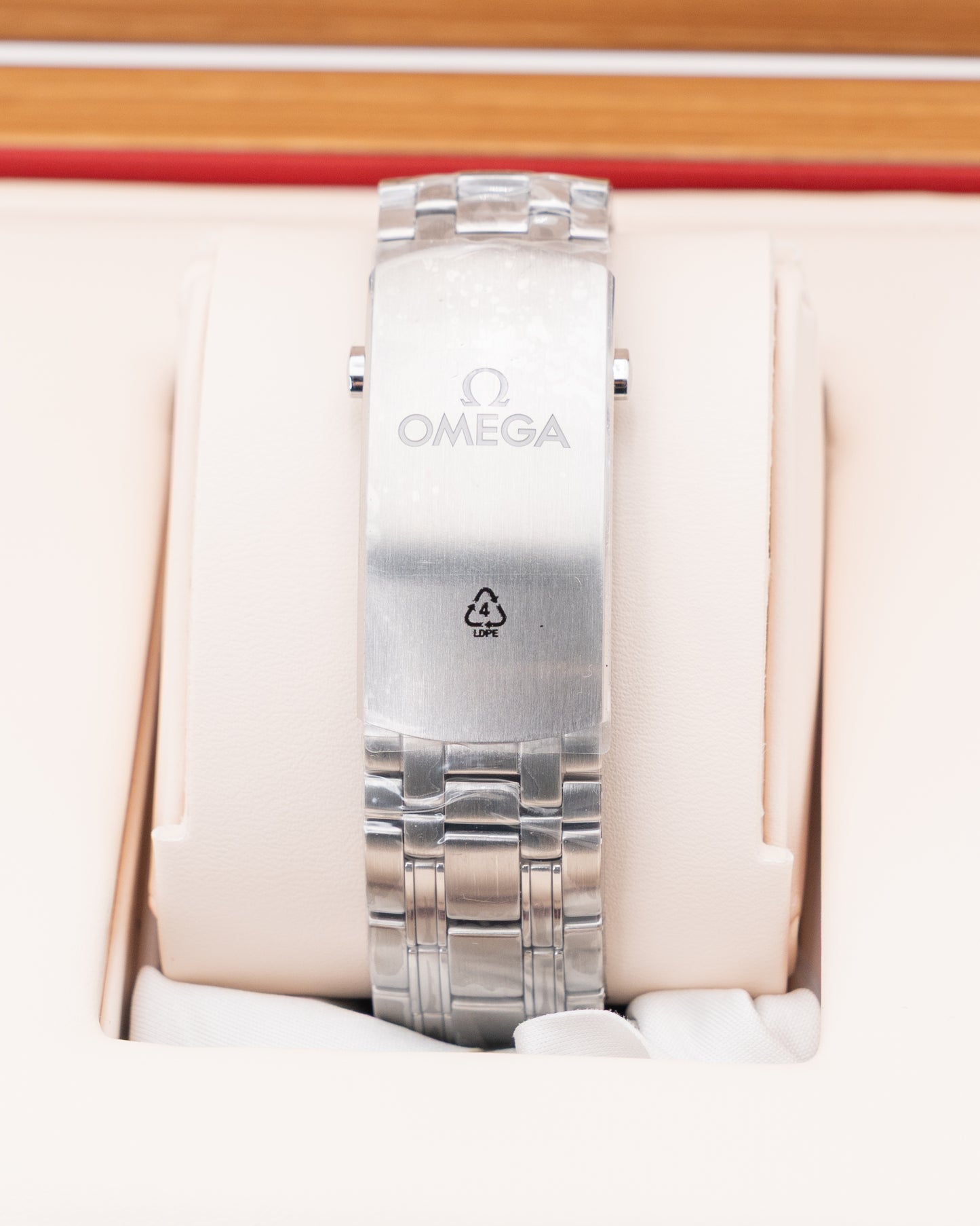 UNWORN 2025 WITH STICKERS Omega Seamaster 42mm 210.30.42.20.04.001 White Dial On Bracelet 2025