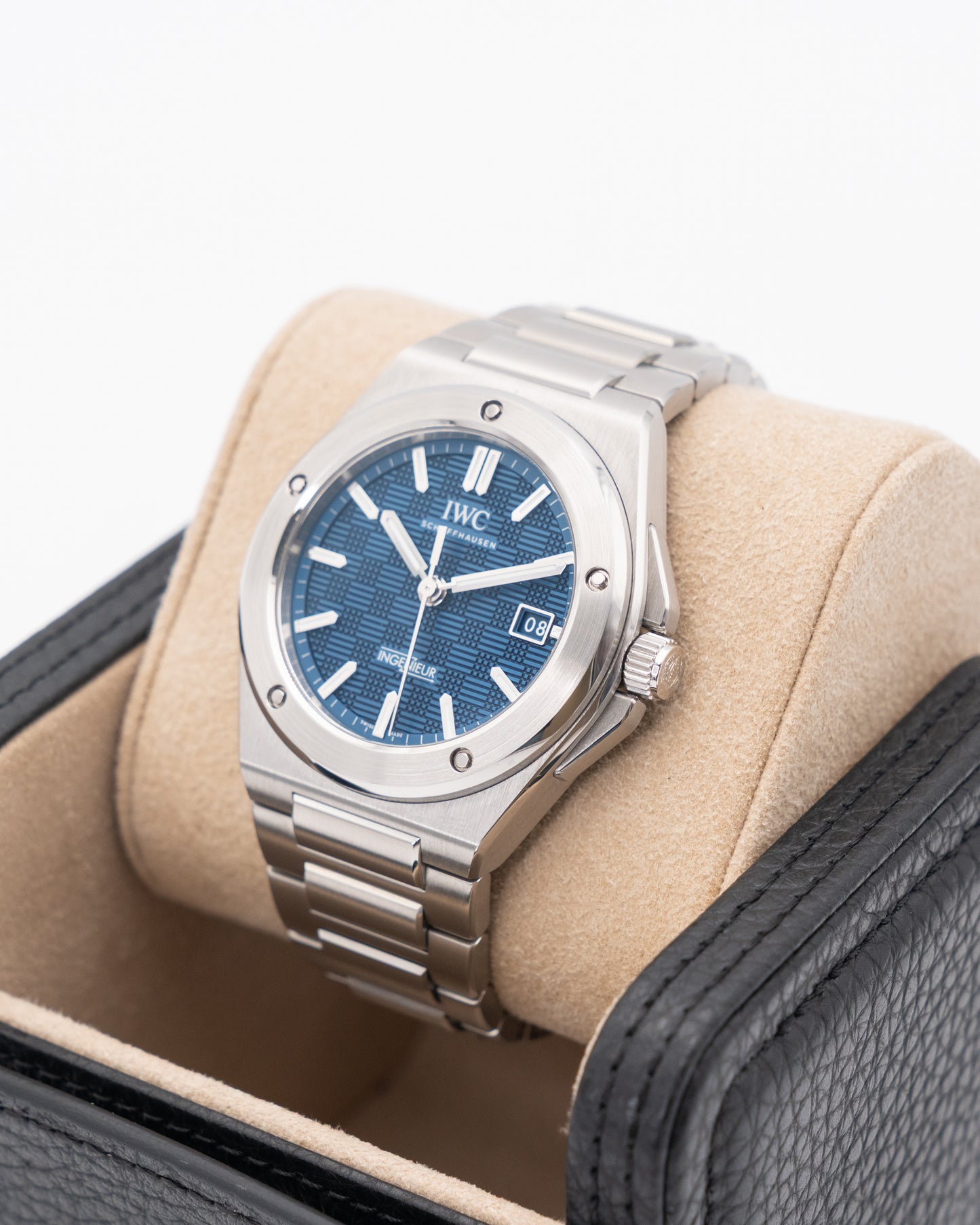 IWC Ingenieur 40mm IW328907 Blue Dial 2025