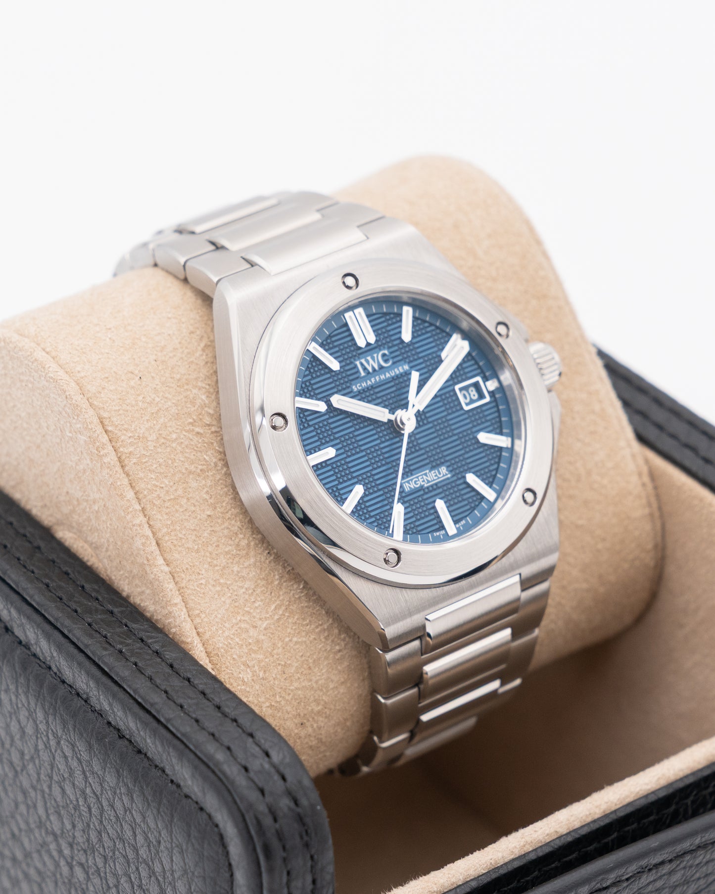 IWC Ingenieur 40mm IW328907 Blue Dial 2025