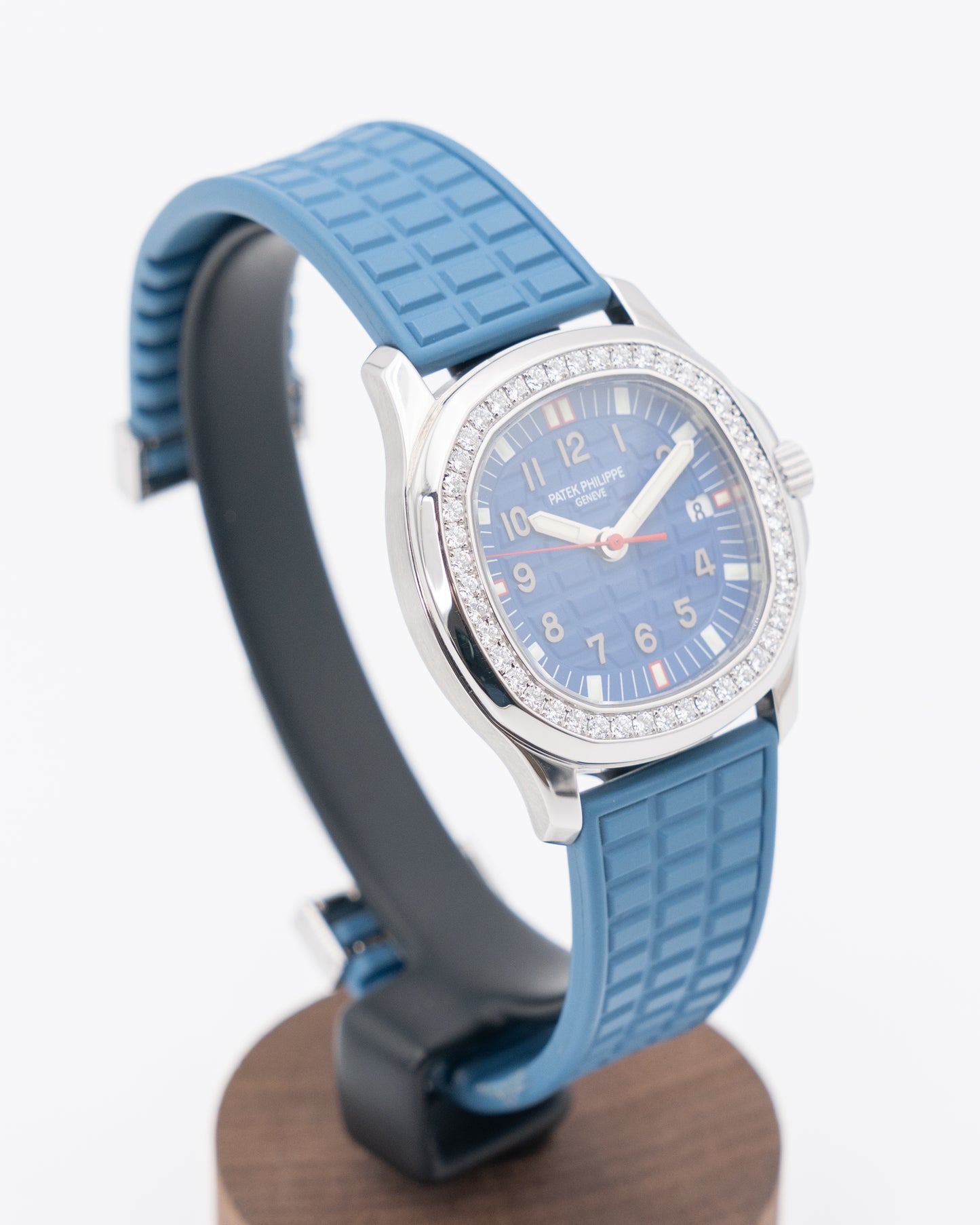 Patek Philippe Aquanaut 35.2mm 5067A Luce Blue