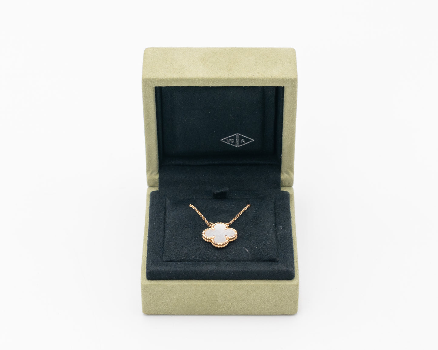 Van Cleef and Arpels VCARA45900 Nacre Mother of Pearl Necklace