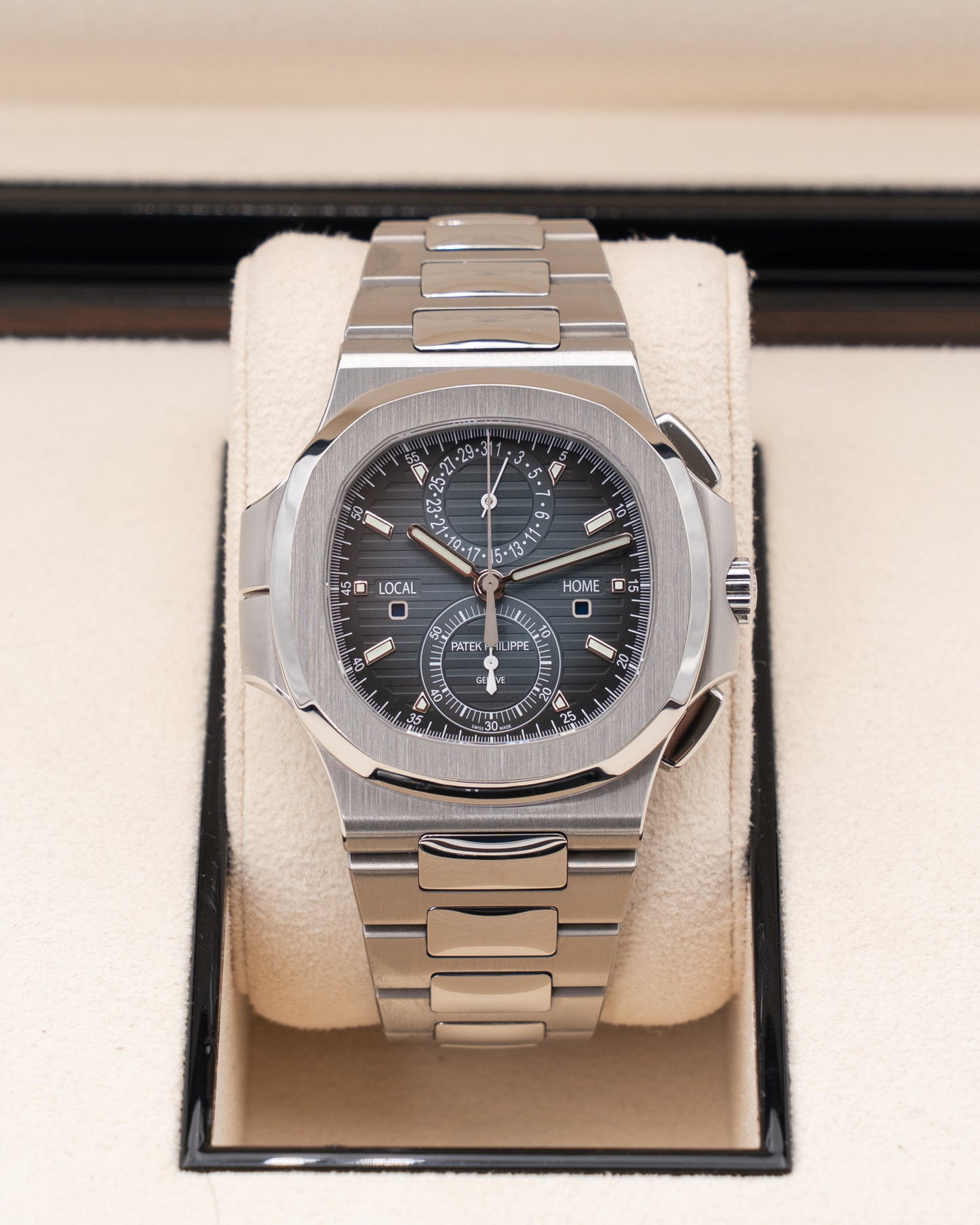 Patek Philippe Nautilus 40.5mm 5990/1A Blue dial 2023