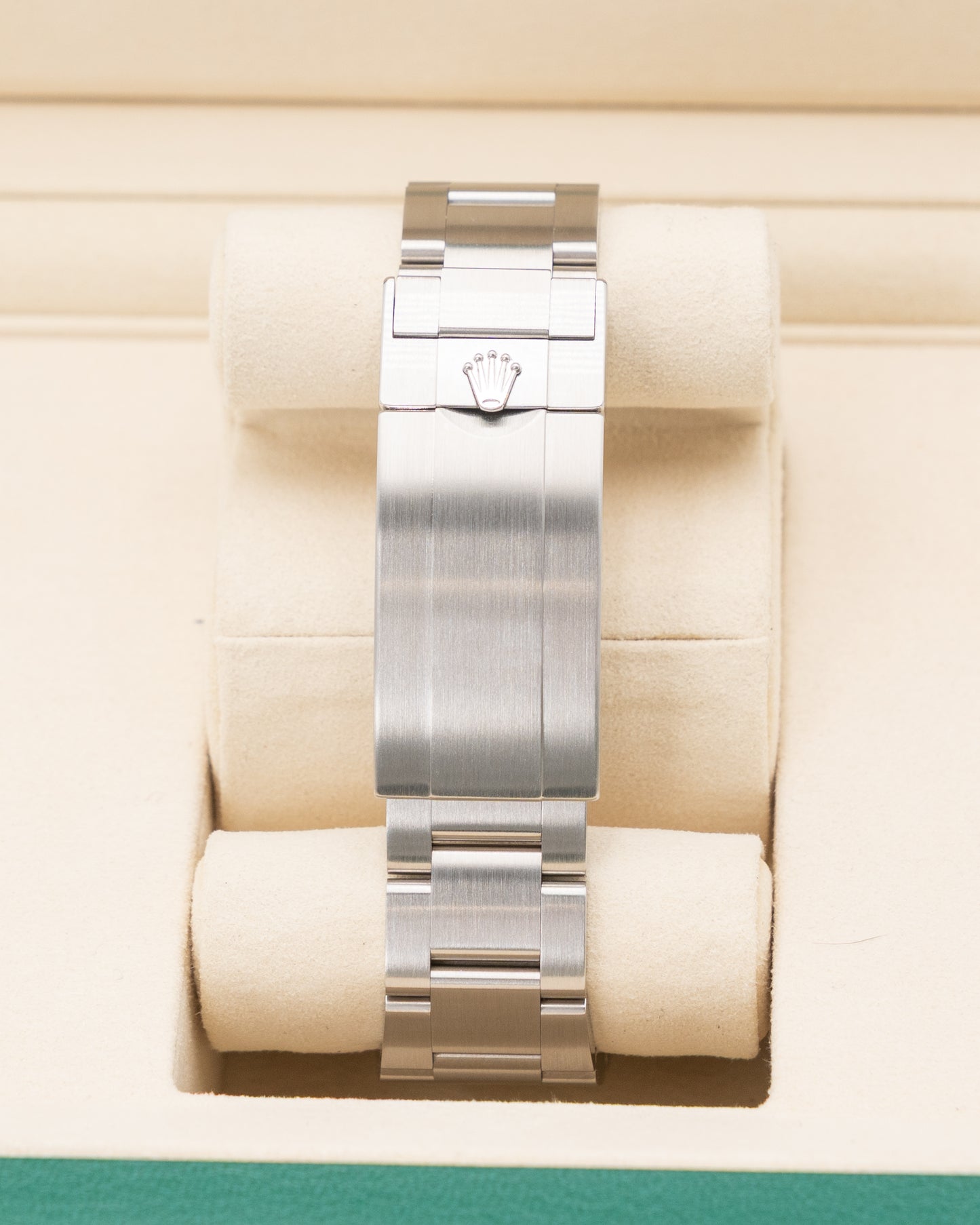 Rolex SeaDweller 43mm 126600 Black Red Letter 2025