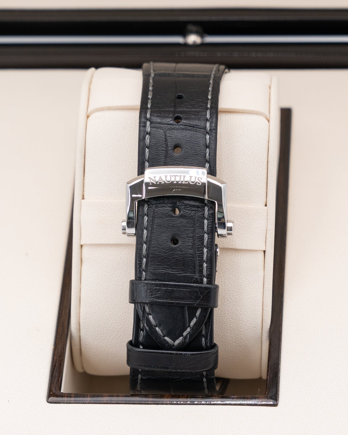 Patek Philippe Nautilus 40.5mm 5726a-001 Black Dial 2015