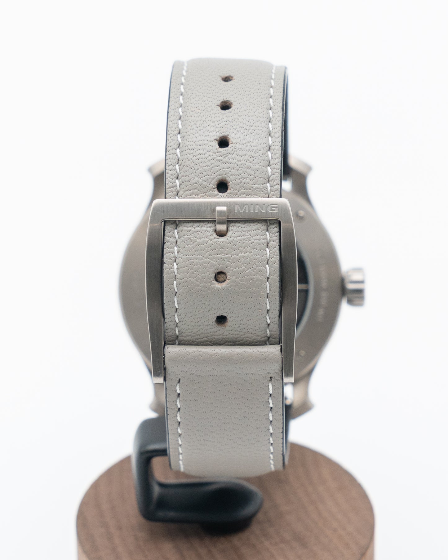 Ming 37.02 Titanium