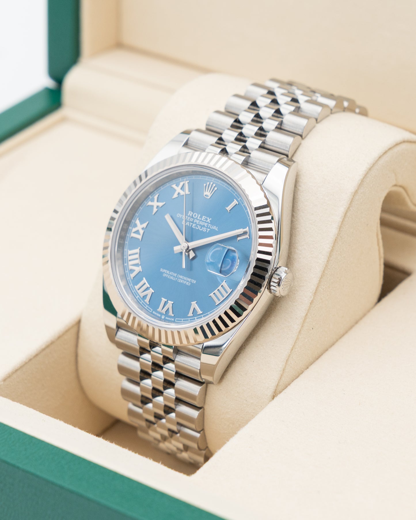 UNWORN 2025 Rolex Datejust 41mm 126334 Blue Roman Dial Fluted Jubilee 2025