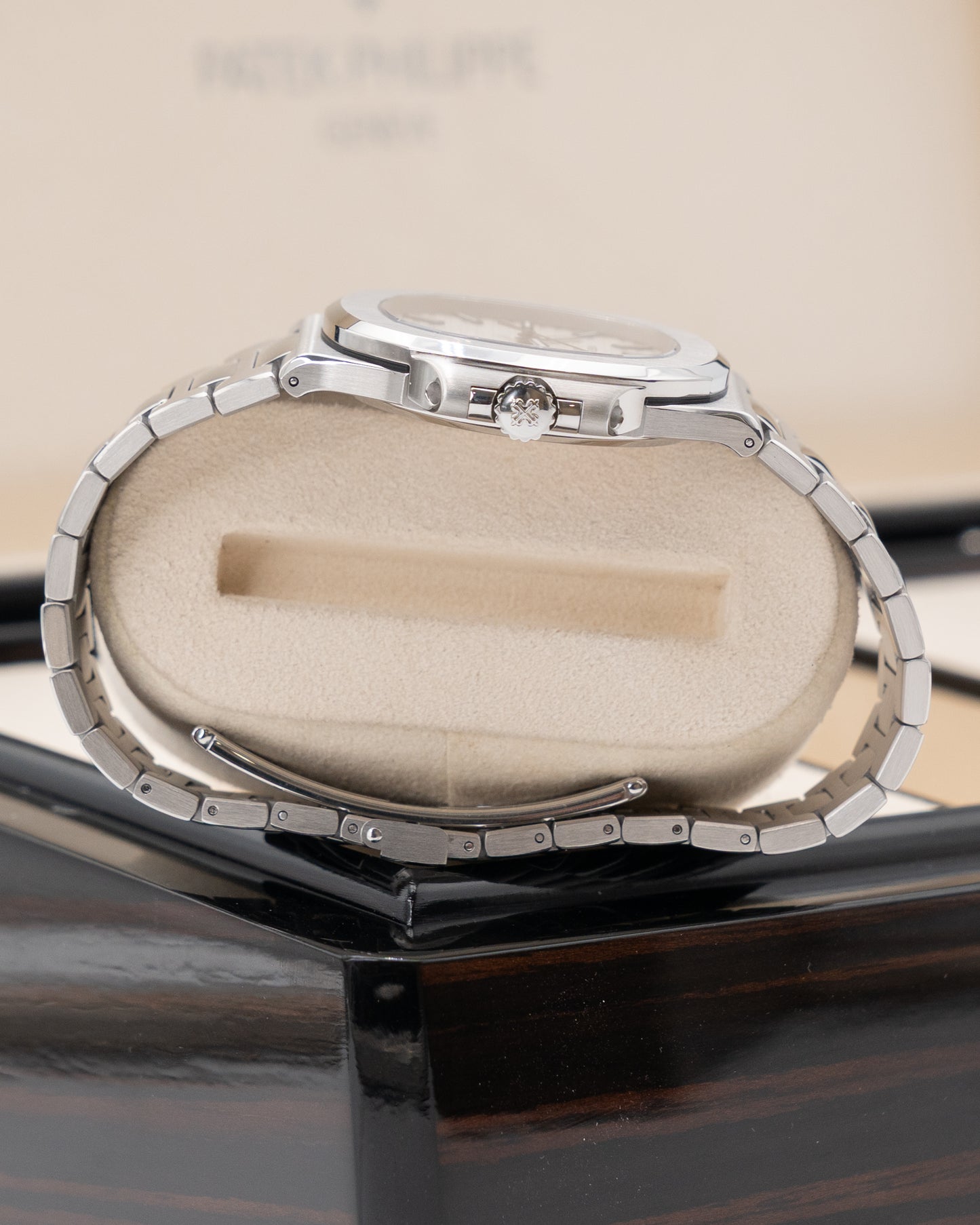 Patek Philippe 40mm 5711/1A-011 White Dial 2019