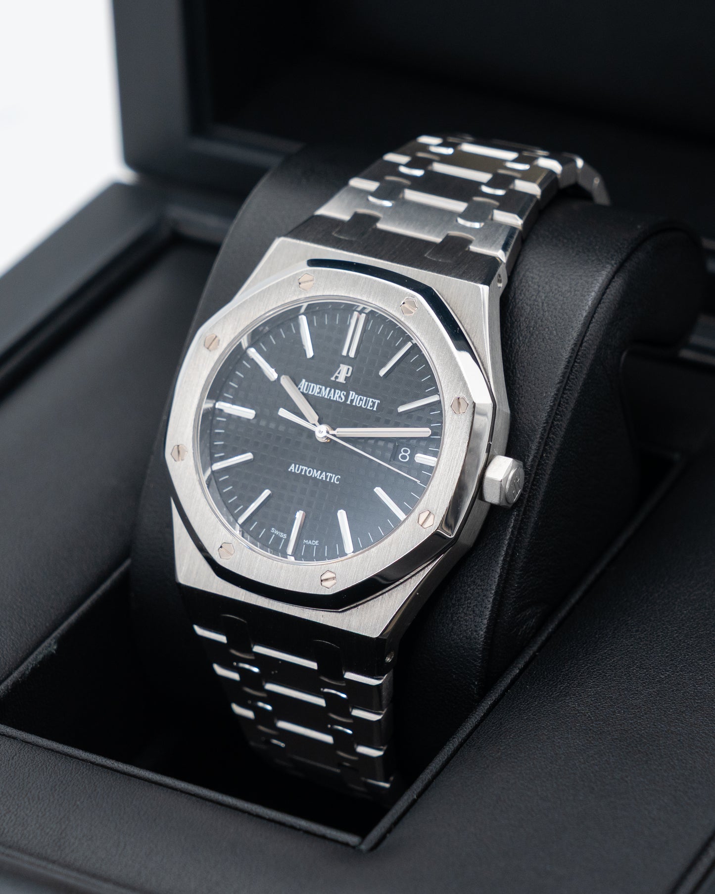 Audemars Piguet Royal Oak 41mm 15400ST.OO.1220ST.01 Black Dial