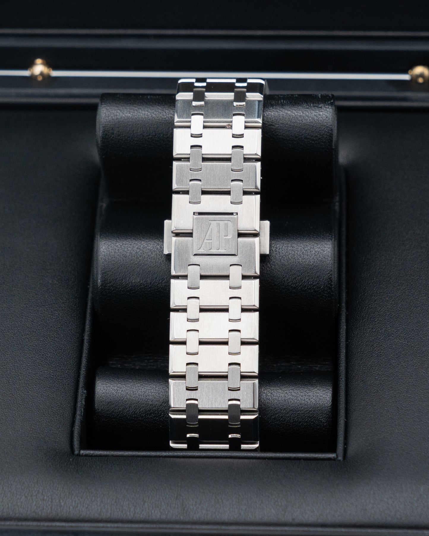 Audemars Piguet Royal Oak 41mm 15400ST.OO.1220ST.01 Black Dial
