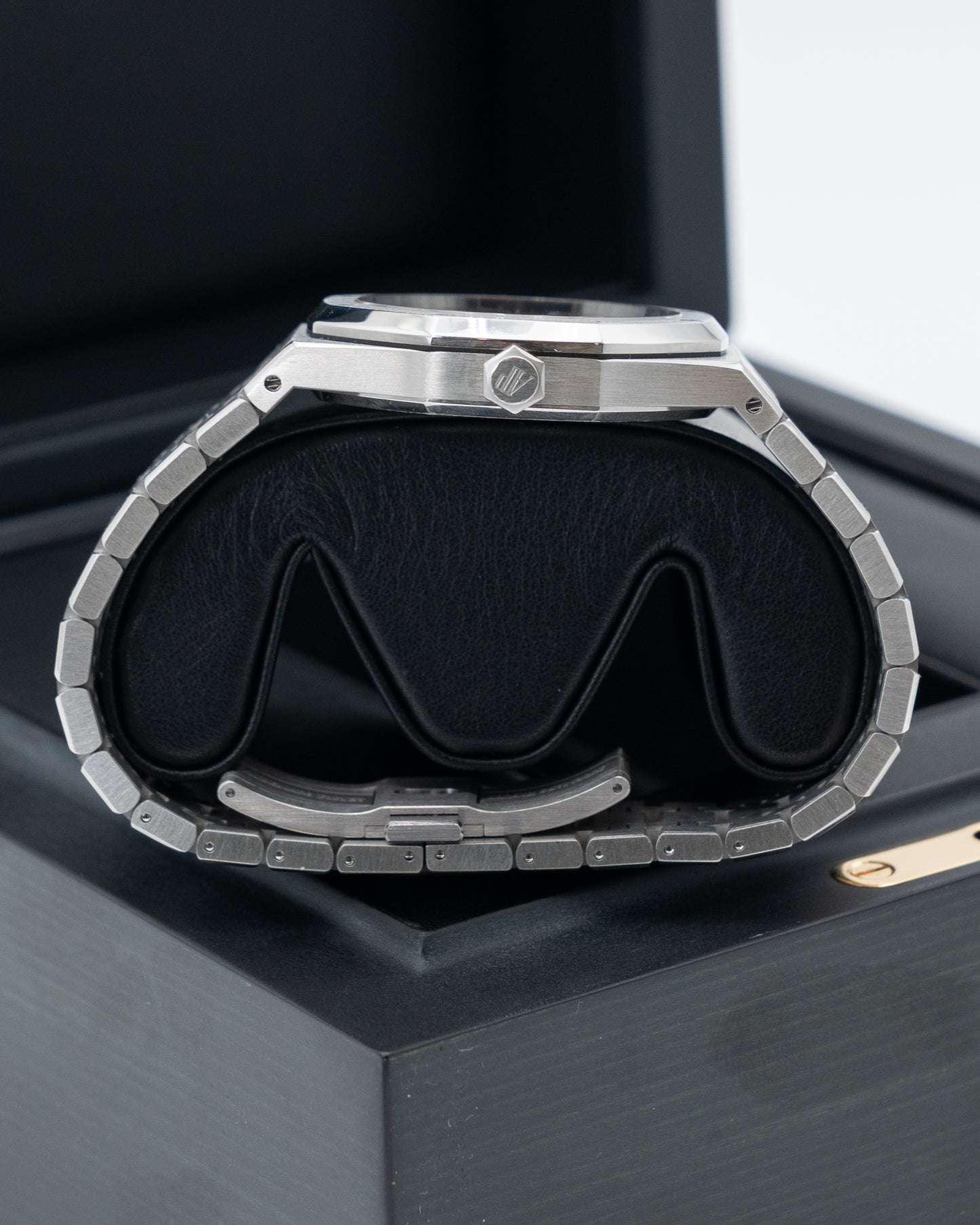 Audemars Piguet Royal Oak 41mm 15400ST.OO.1220ST.01 Black Dial