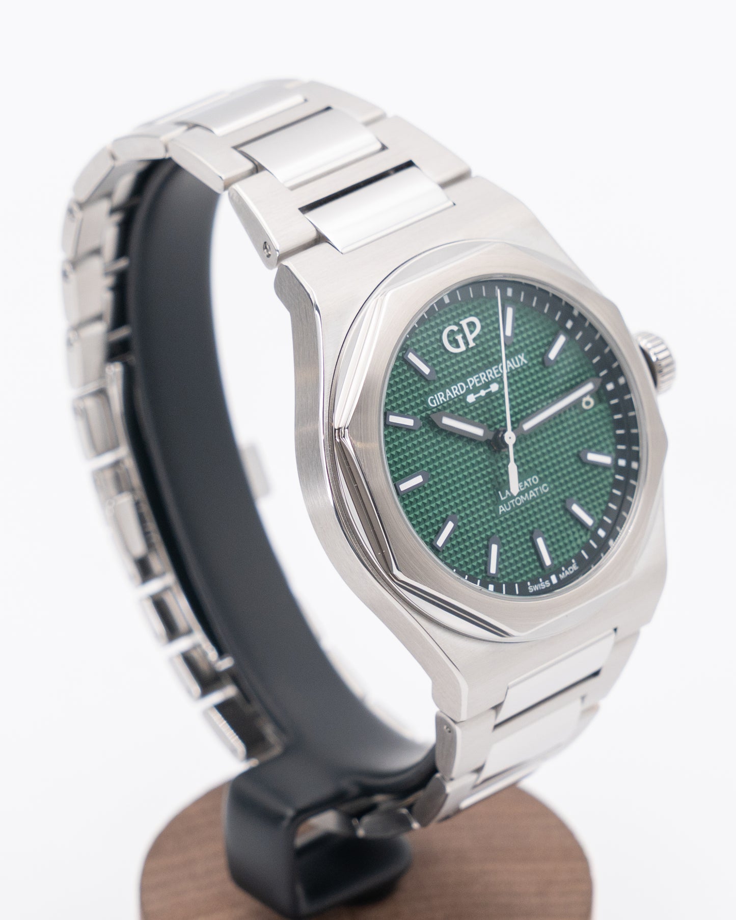 Girard Perregaux Laureato 42mm 1010-11-3153-1CM Green Dial 2025