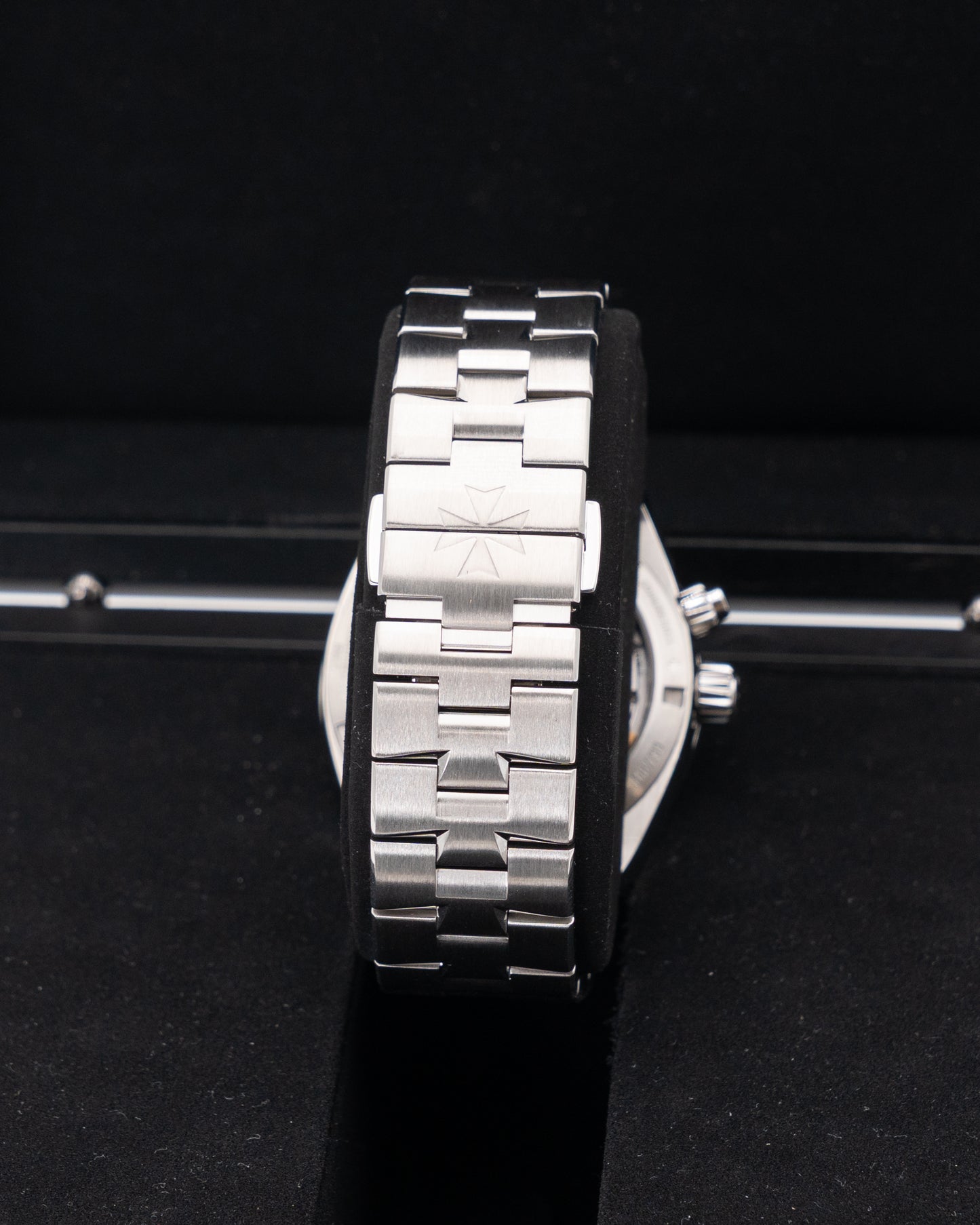 Vacheron Constantin Overseas 41mm 7900V/110A-B546 Black Dial Dual Time 2021