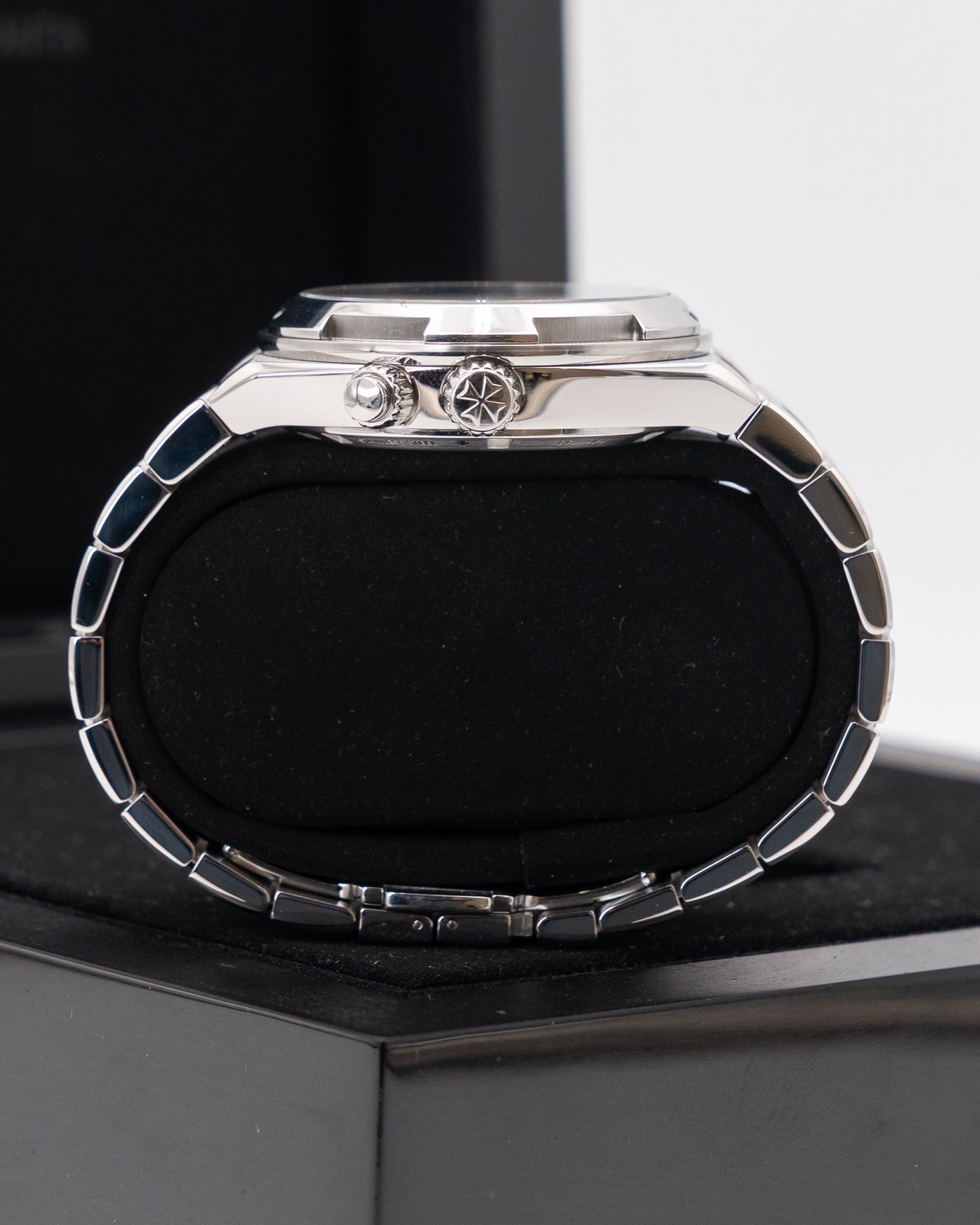Vacheron Constantin Overseas 41mm 7900V/110A-B546 Black Dial Dual Time 2021