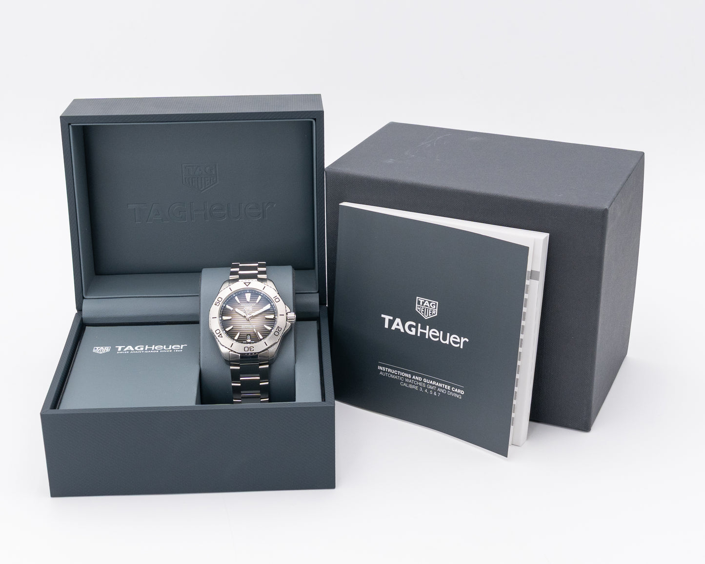 Tag Heuer Aqua Racer 40mm WBP2110.BA0627 Professional 200 Date Black