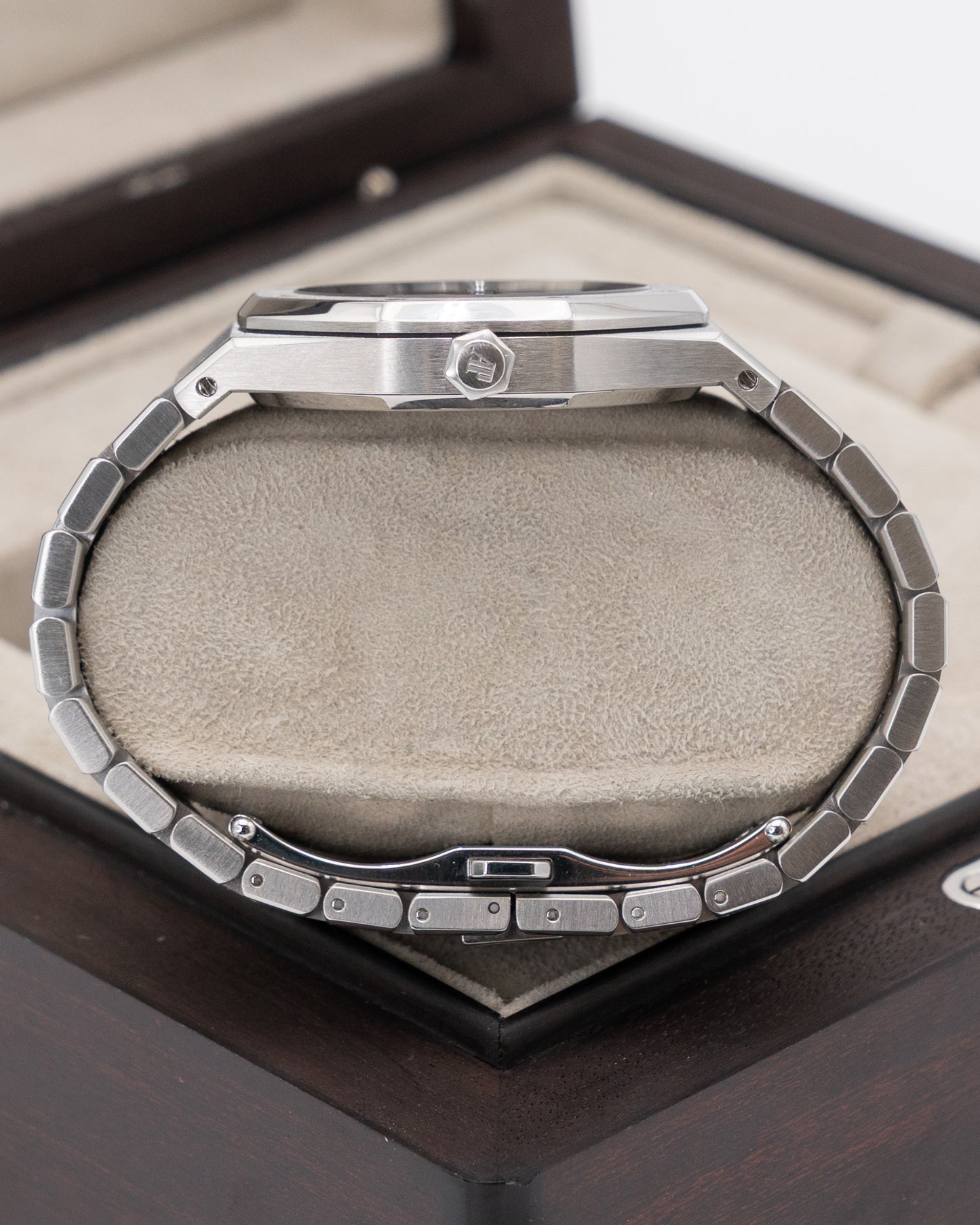 Audemars Piguet Royal Oak 39mm 15300ST Black Dial