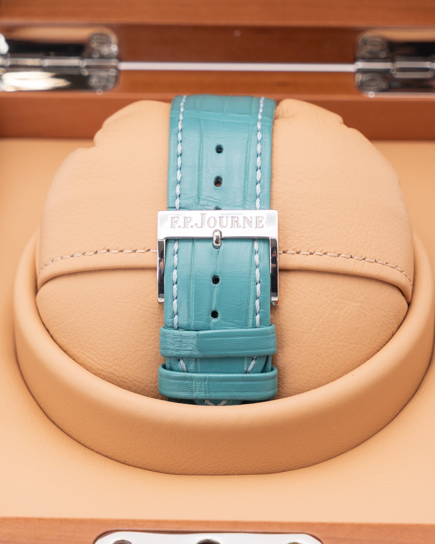F.P. Journe Octa Lune Salmon Platinum 40mm 2024