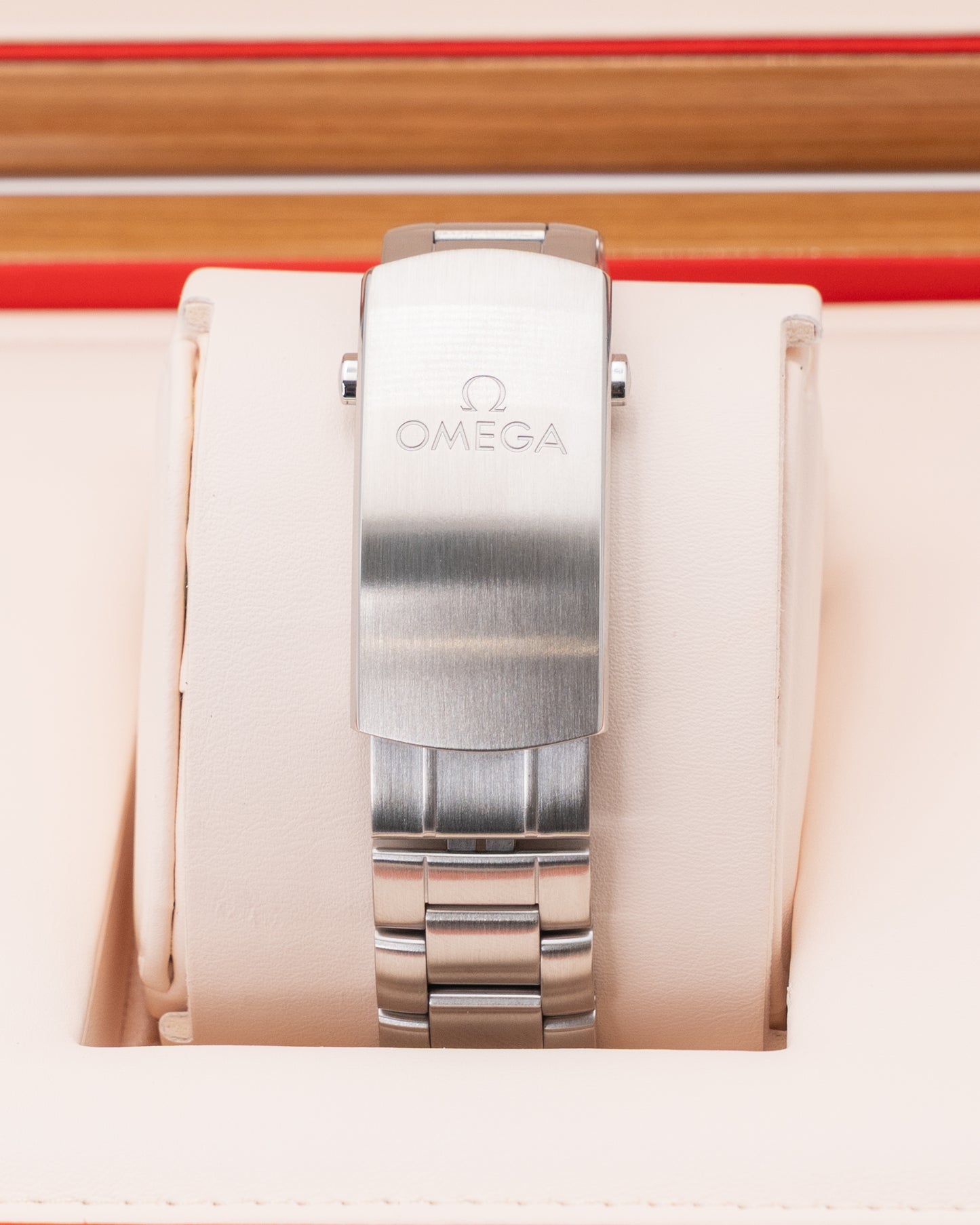 Omega Seamaster Planet Ocean 43.5mm 215.30.44.21.01.002 Black and Orange 2024