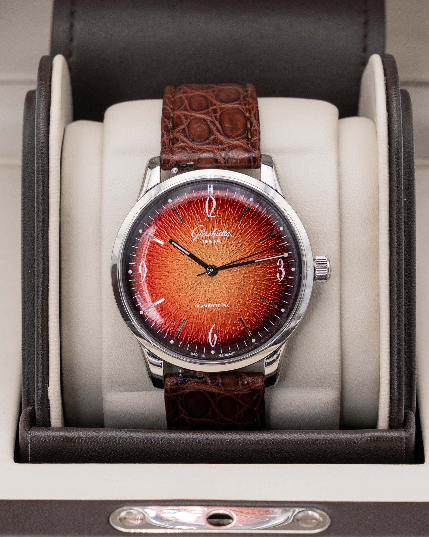 Glashutte Senator Sixties Annual Edition 39mm 1-39-52-13-02-04 Fiery Orange Dial 2020