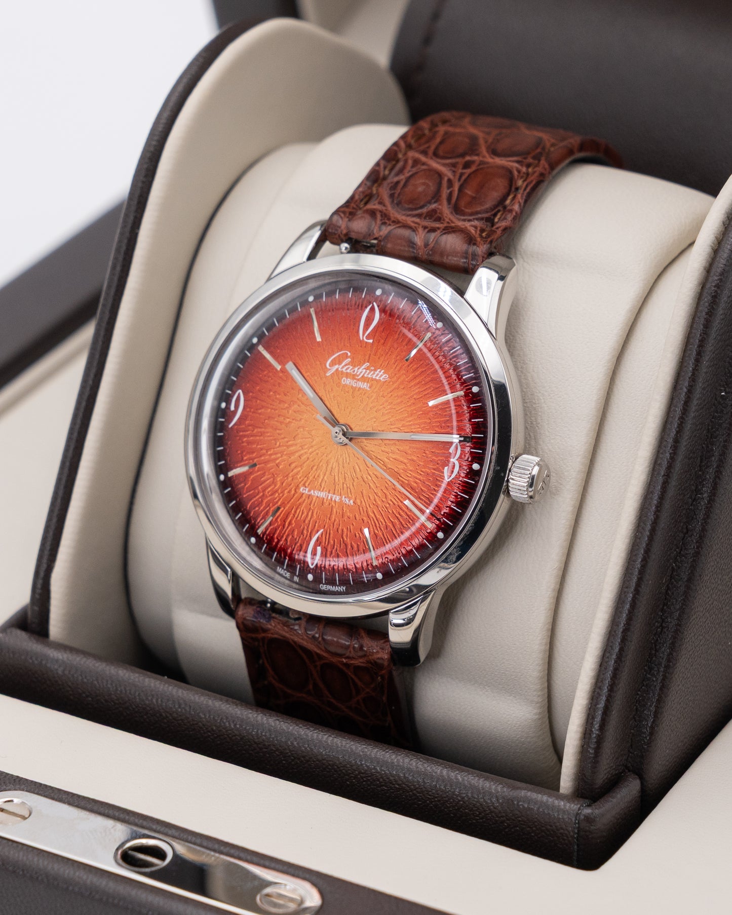 Glashutte Senator Sixties Annual Edition 39mm 1-39-52-13-02-04 Fiery Orange Dial 2020