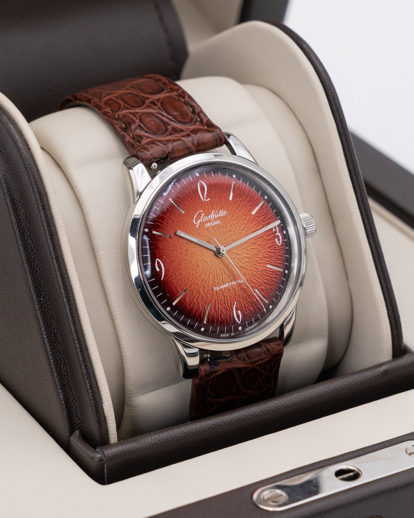 Glashutte Senator Sixties Annual Edition 39mm 1-39-52-13-02-04 Fiery Orange Dial 2020