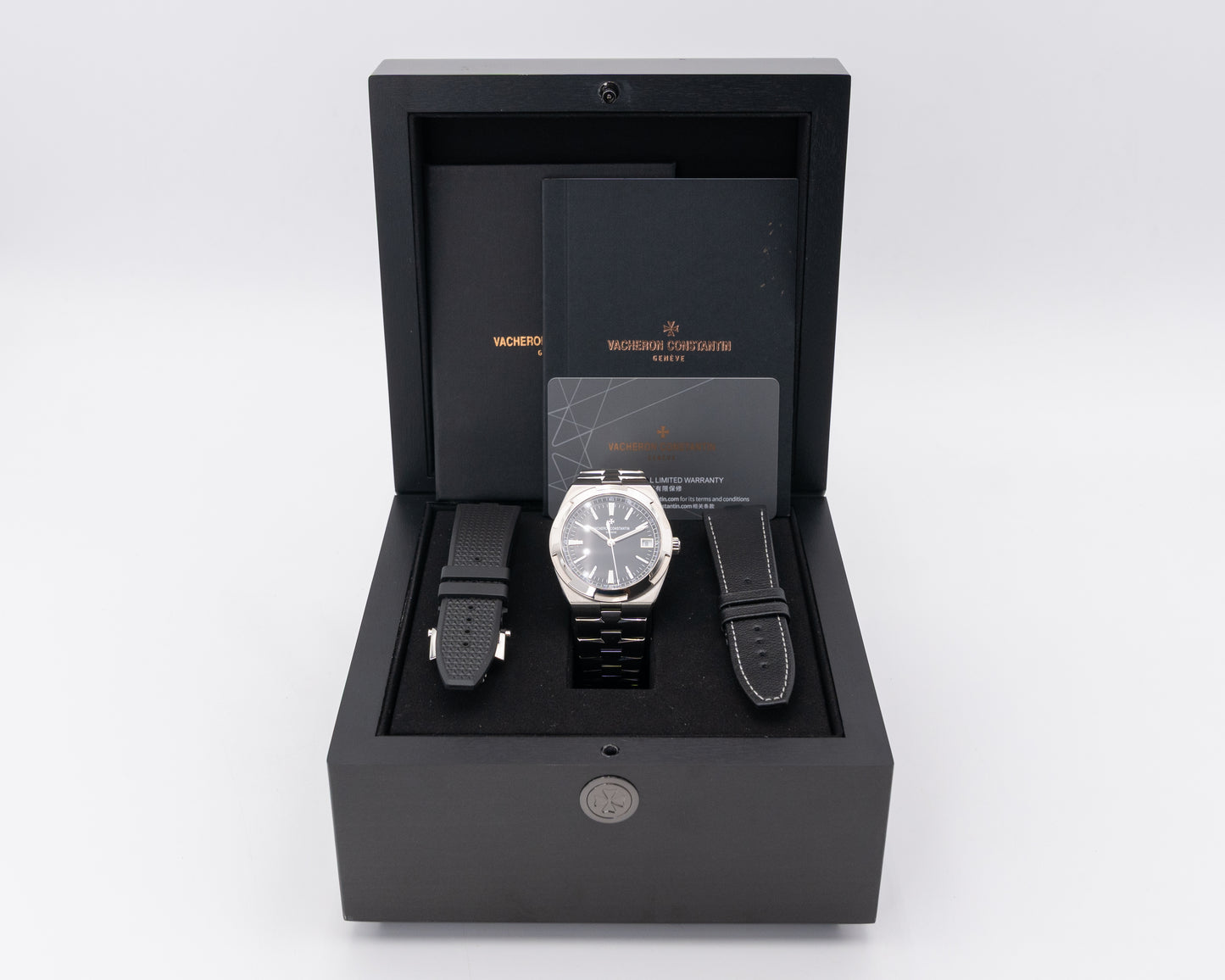 Vacheron Constantin Overseas 41mm 4500V/110A Black Dial 2023