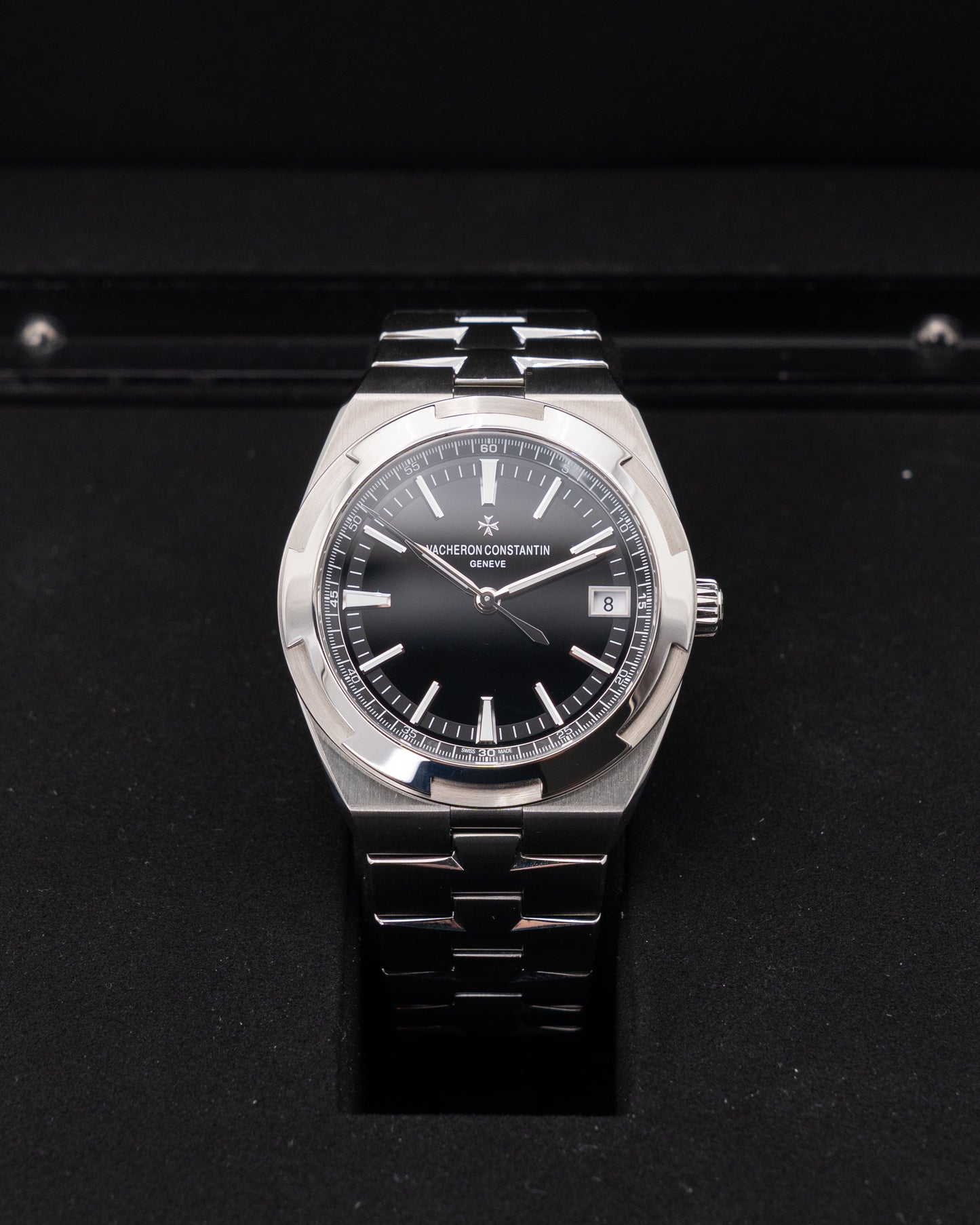 Vacheron Constantin Overseas 41mm 4500V/110A Black Dial 2023