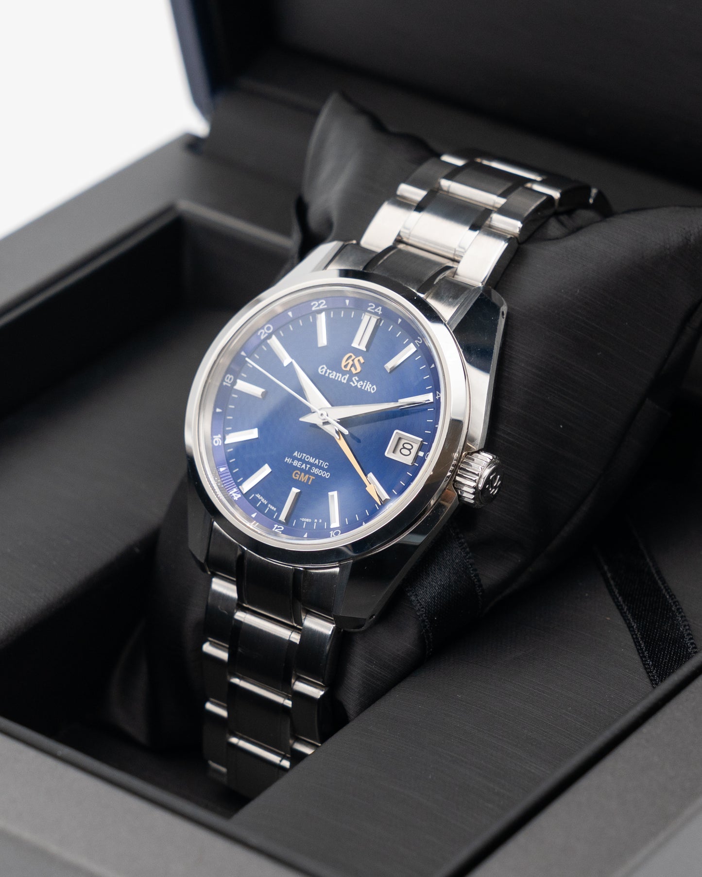 Grand Seiko GMT Heritage 40mm SBGJ261 Blue Peacock Dial 2023