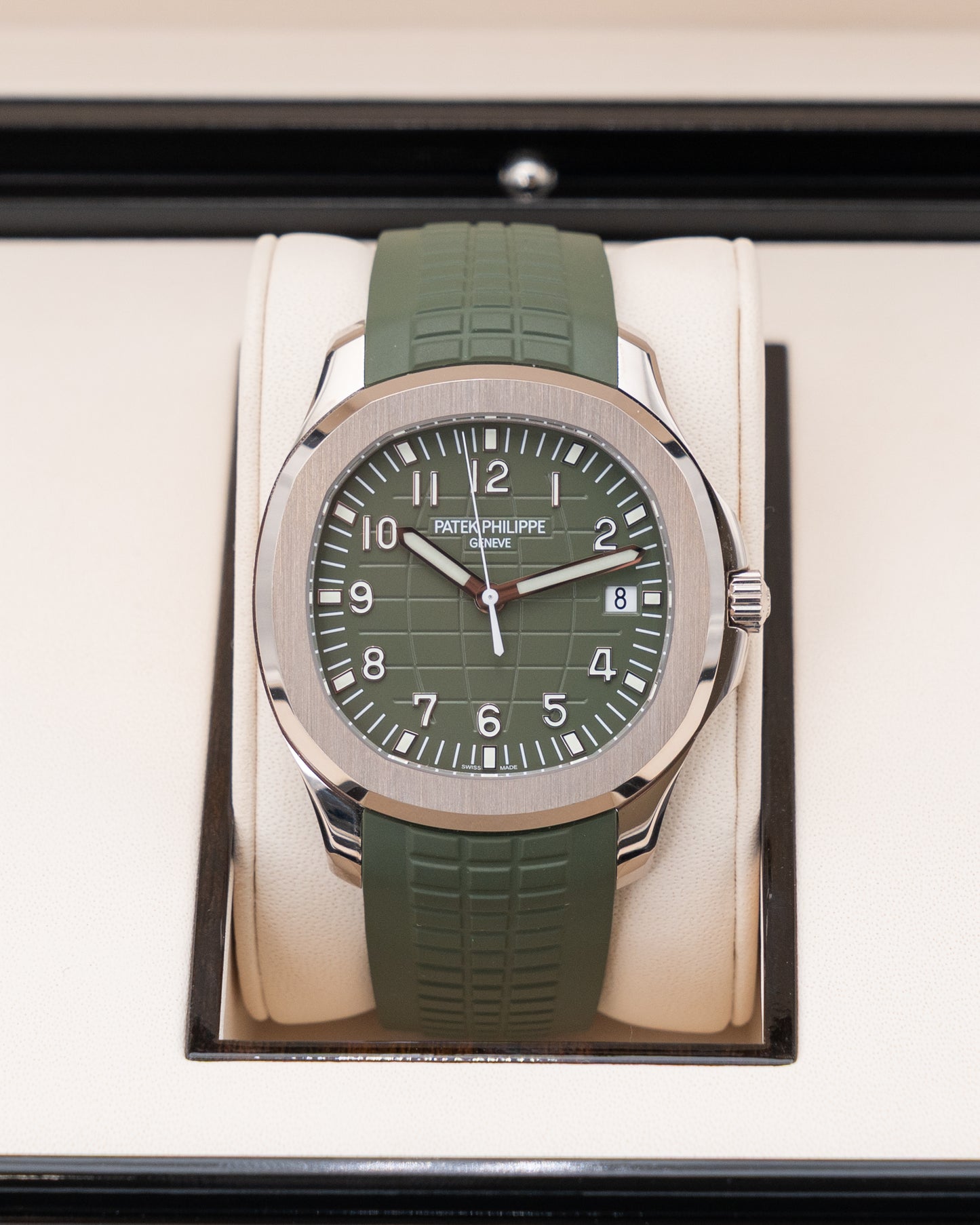 Patek Philippe Aquanaut 42.2mm 5168G-010 Green Dial White Gold 2023