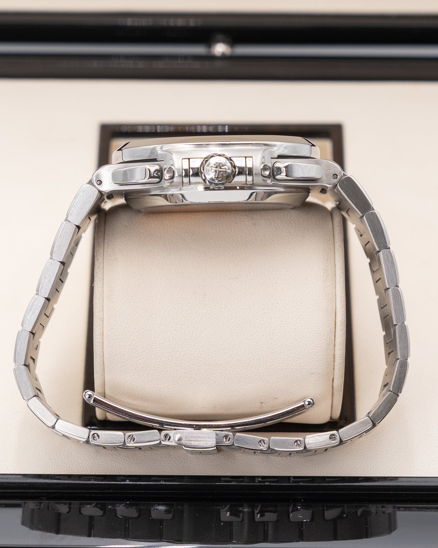 Patek Philippe Nautilus 40.5mm 5980/1A-001 Blue Dial Chronograph 2008
