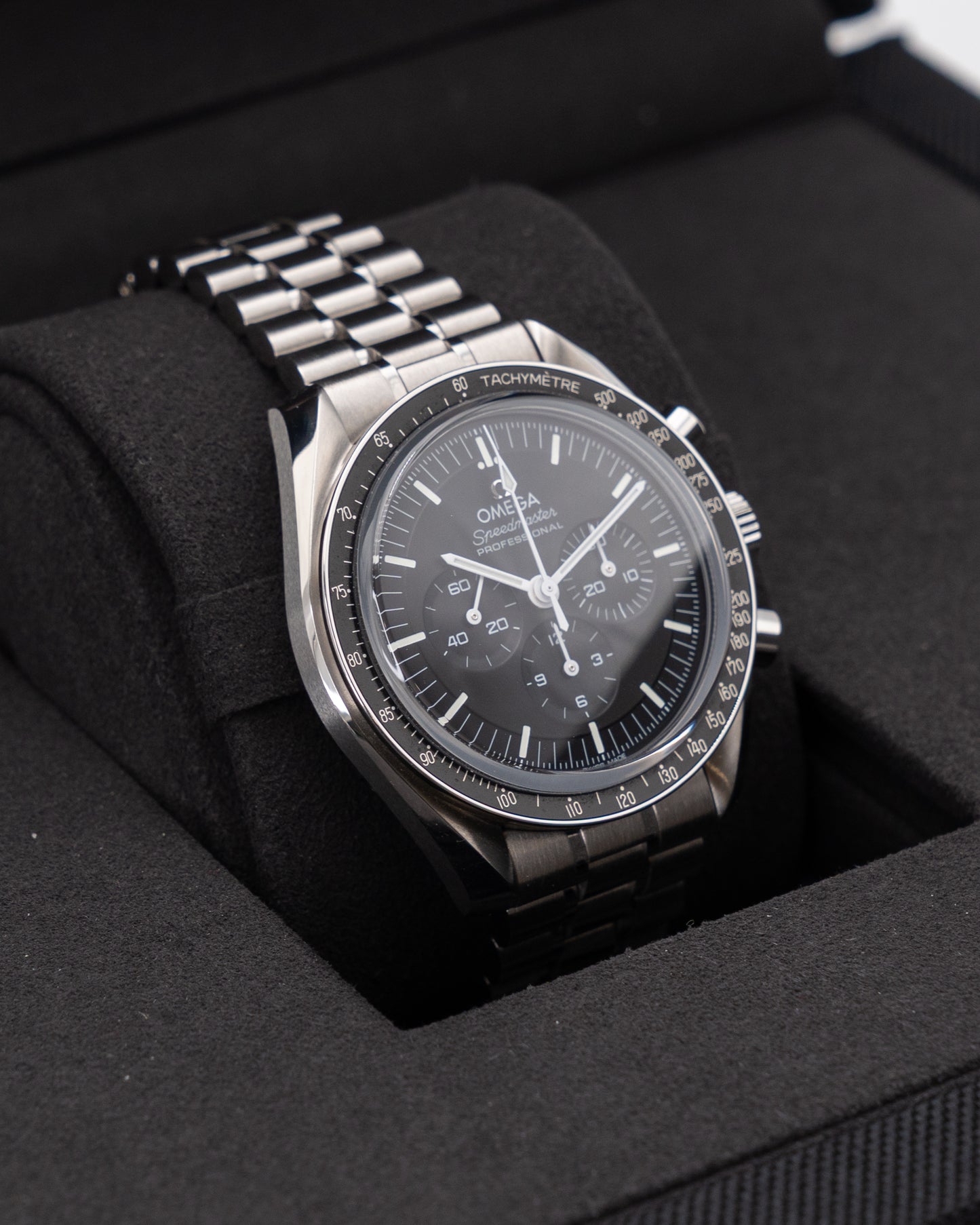 Omega Speedmaster Moonwatch 42mm 310.30.42.50.01.002 Sapphire Sandwich Chronograph 2024