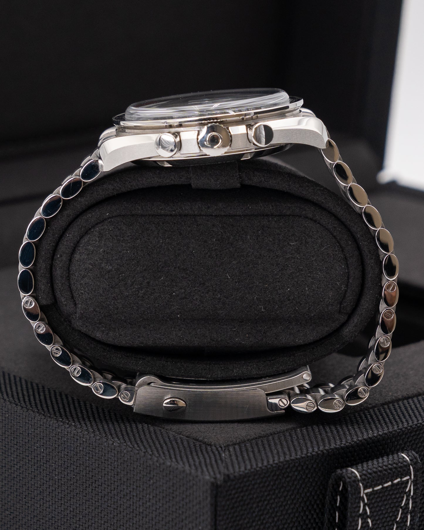 Omega Speedmaster Moonwatch 42mm 310.30.42.50.01.002 Sapphire Sandwich Chronograph 2024