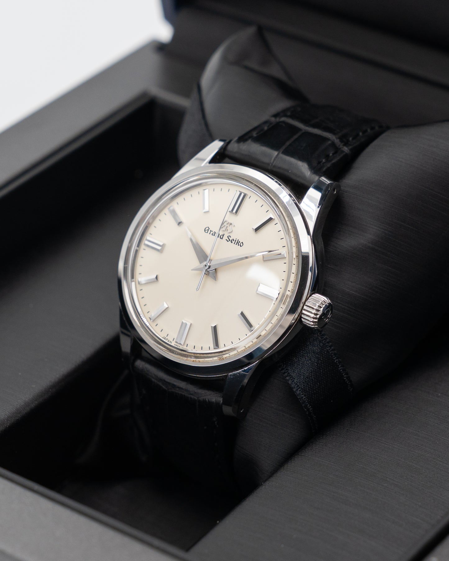 Grand Seiko Elegance Collection 37.3mm SBGW231G 2022