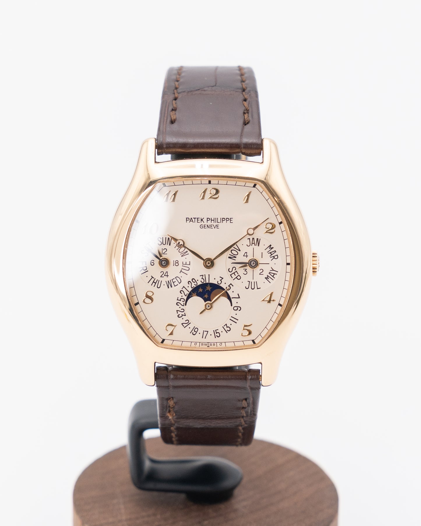 Patek Philippe Perpetual Calendar 37mm 5940J-001 Yellow Gold