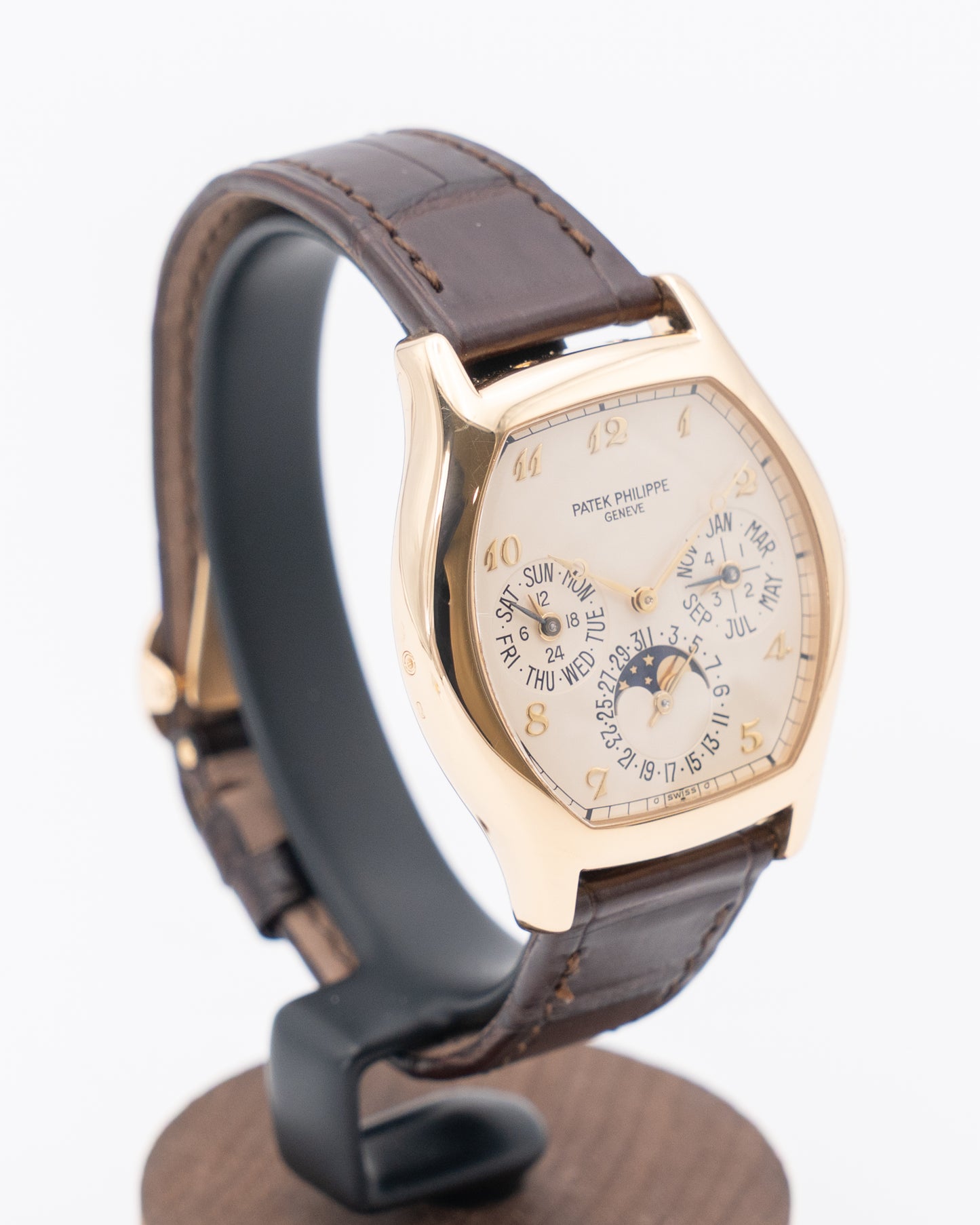 Patek Philippe Perpetual Calendar 37mm 5940J-001 Yellow Gold