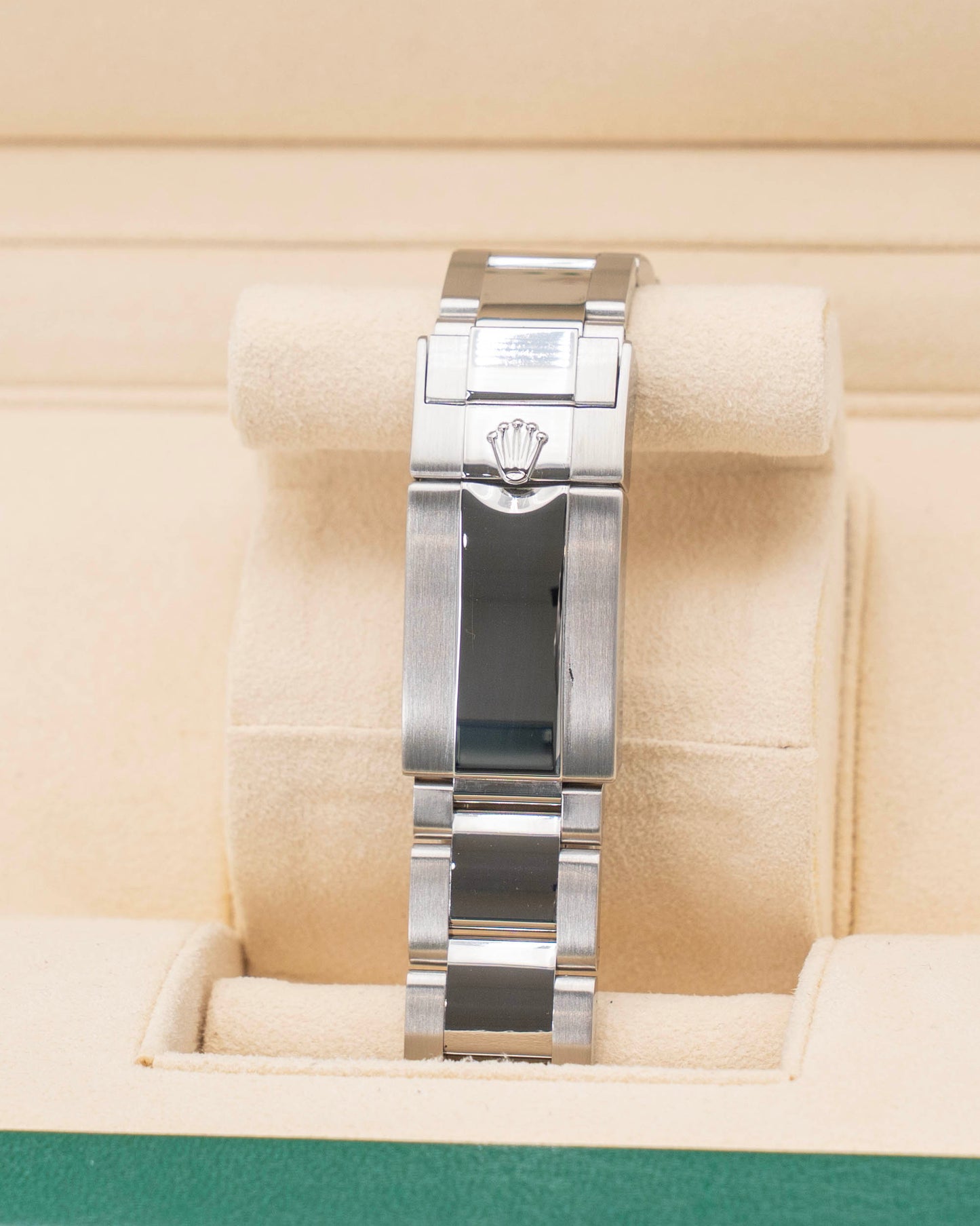 Rolex GMT Master II 40mm 116710LN Green Arrow Black Dial 2011