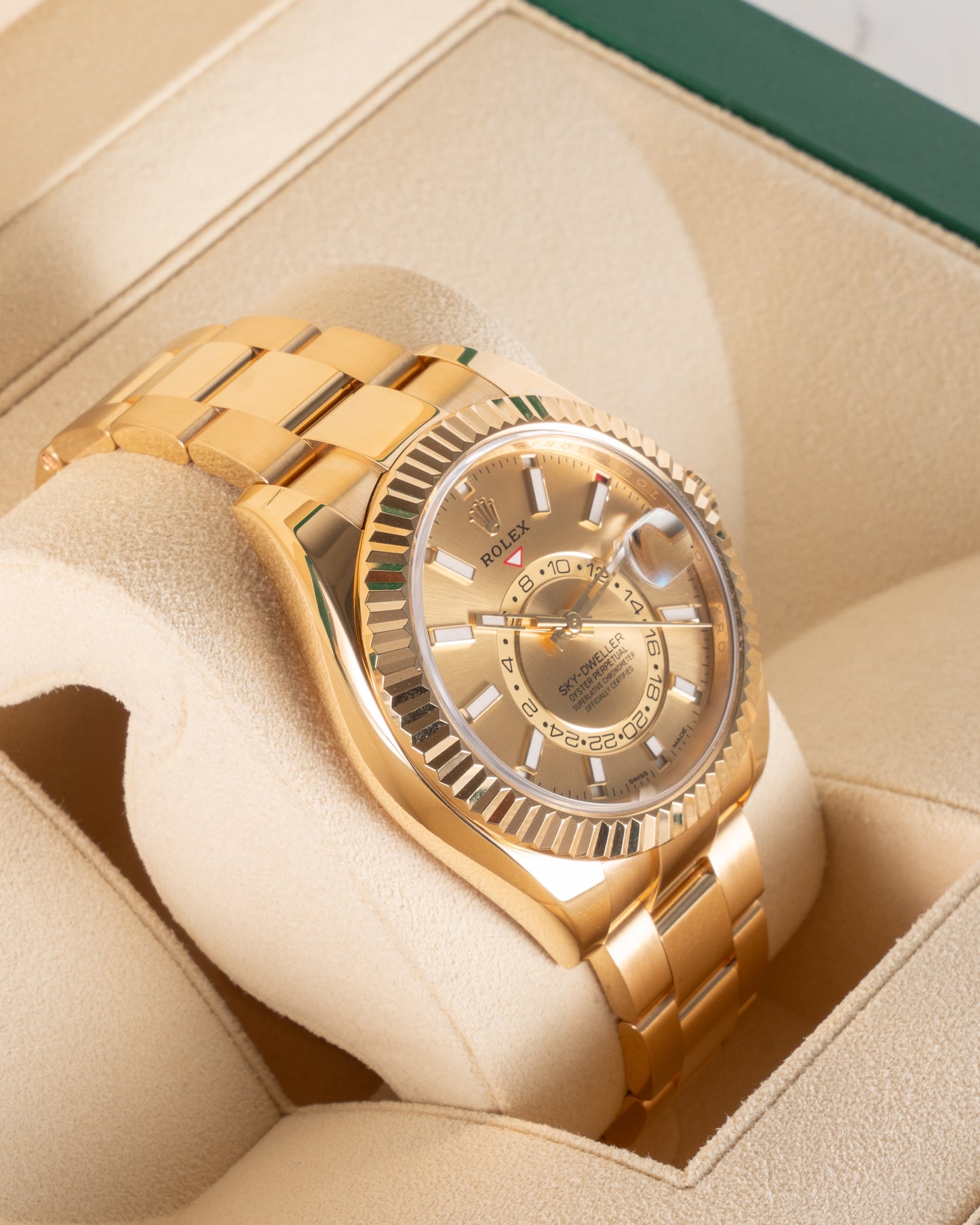 Rolex SkyDweller 326938 Yellow Gold Champagne Dial 2021 42mm