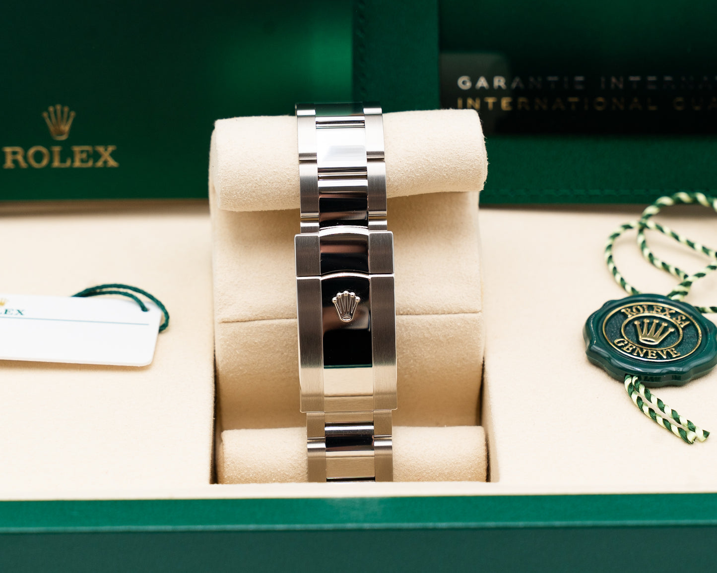Rolex Datejust 41mm 126334 Gray Dail Fluted Oyster 2026