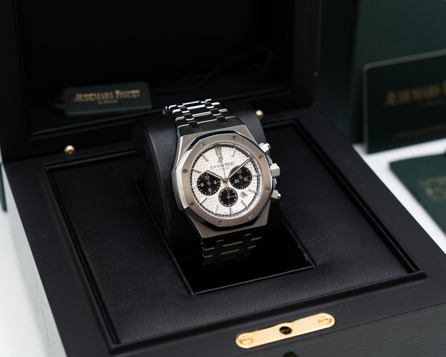 Audemars Piguet Royal Oak Chronograph 41mm 26331st Stainless Steel / Silver Panda Chronograph