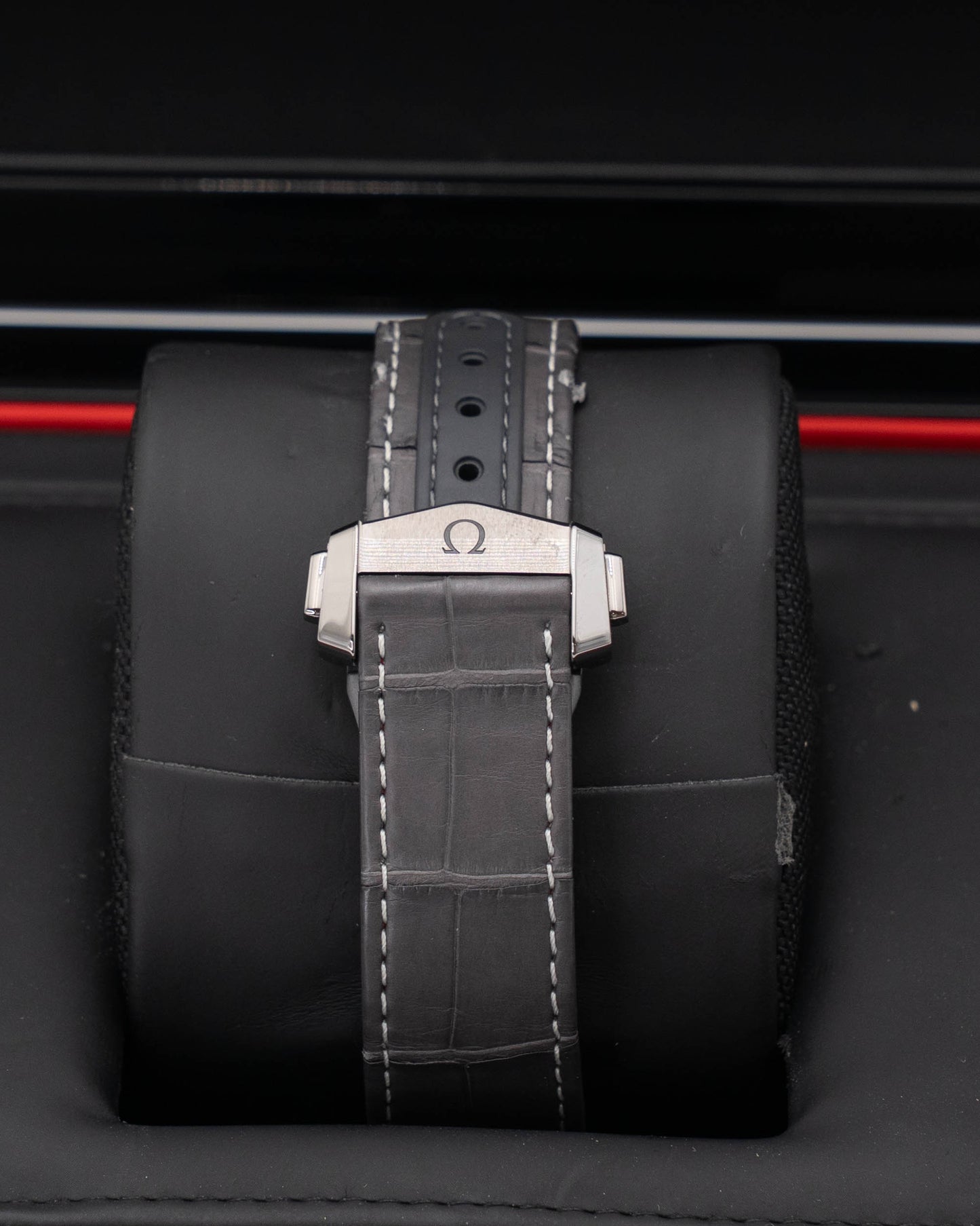 Omega Speedmaster Moonwatch 44.25mm 311.63.44.51.99.001 Co-Axial Grey Side of the Moon Meteorite 2021