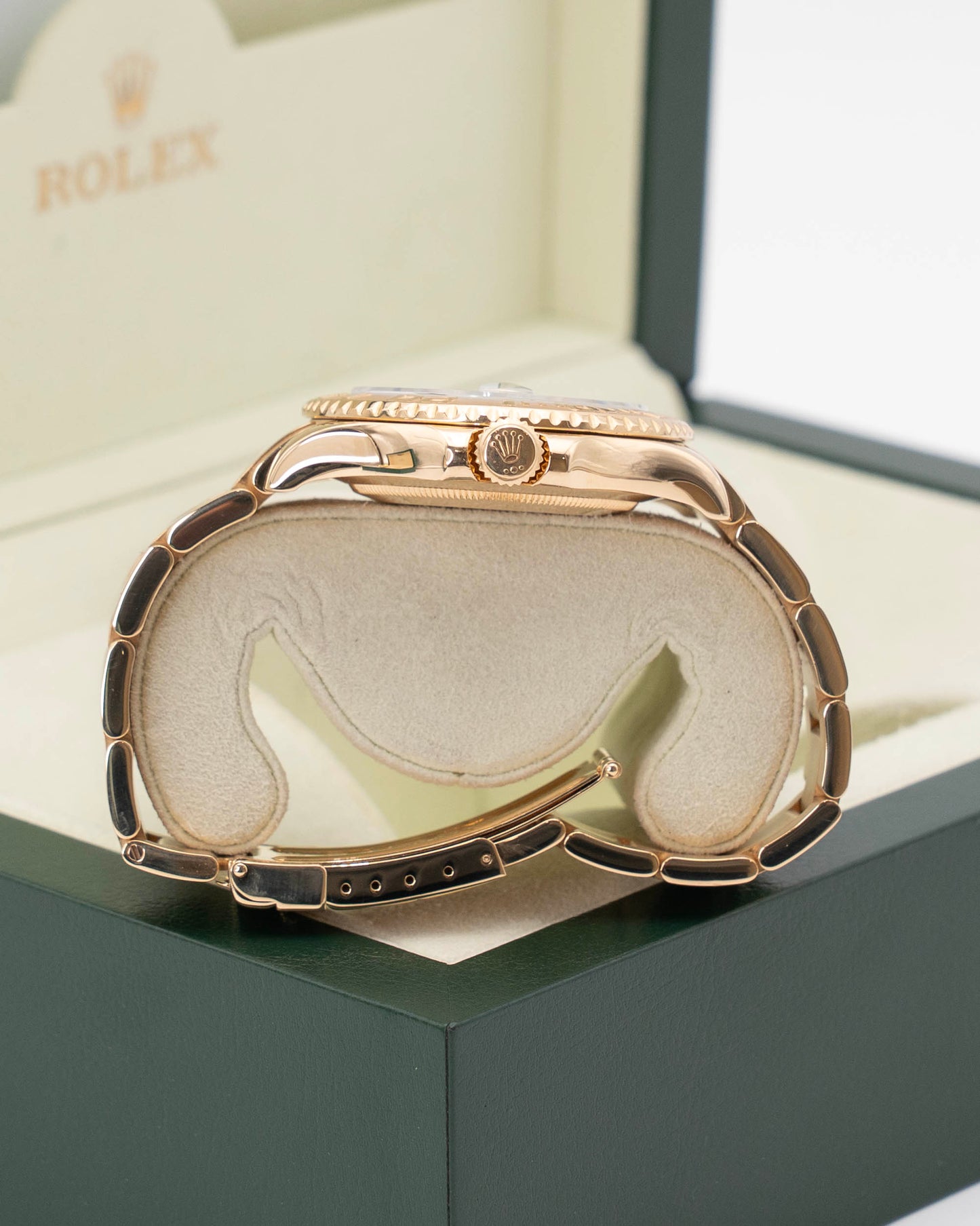 Rolex Yacht Master 40mm 16628 Yellow Gold Mother of Pearl Ruby Dial 2026 RSC Service