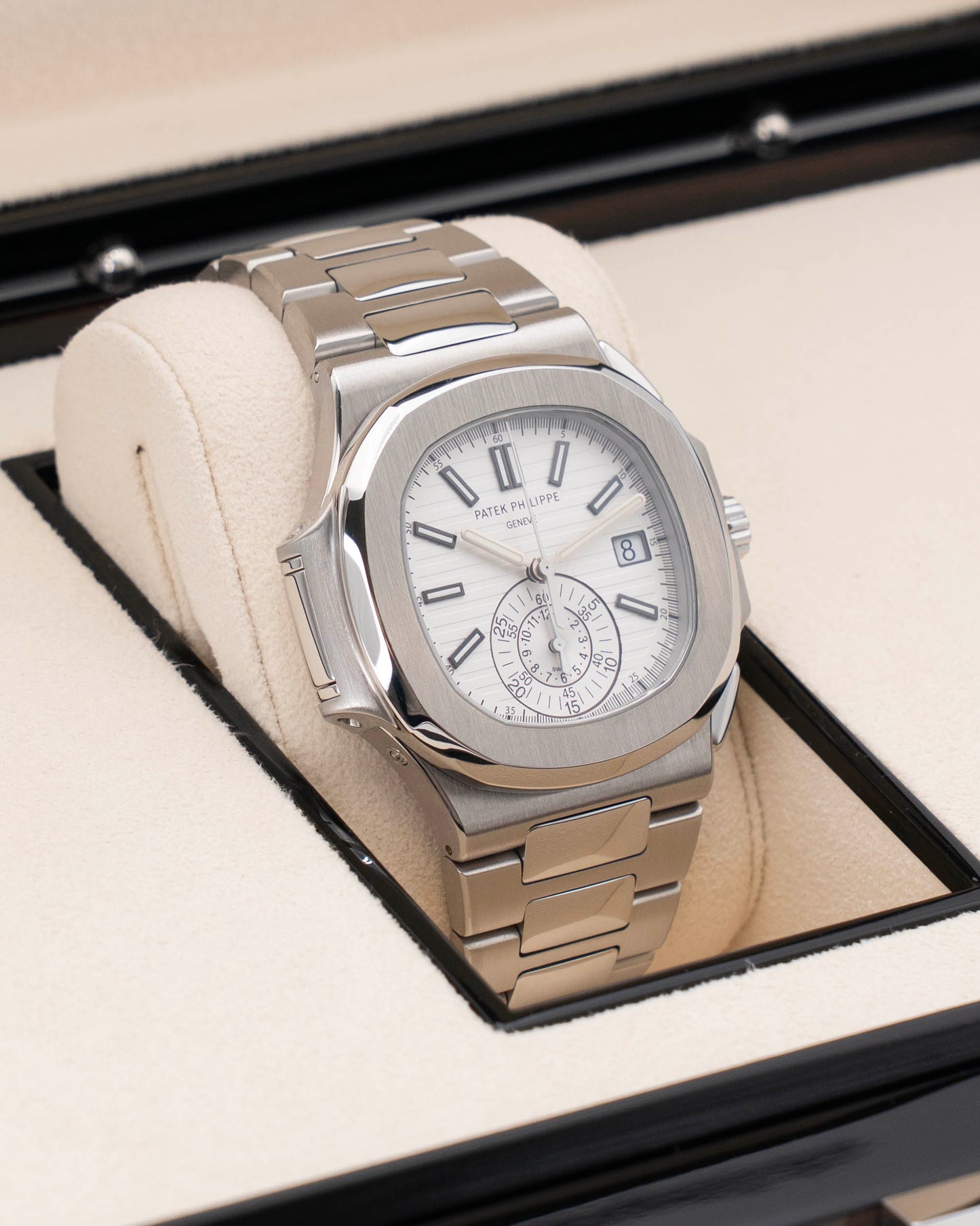Patek Philippe Nautilus 40.50mm 5980/1A-019 White Dial 2015