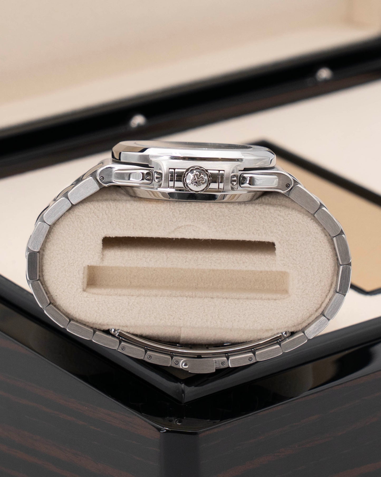 Patek Philippe Nautilus 40.50mm 5980/1A-019 White Dial 2015