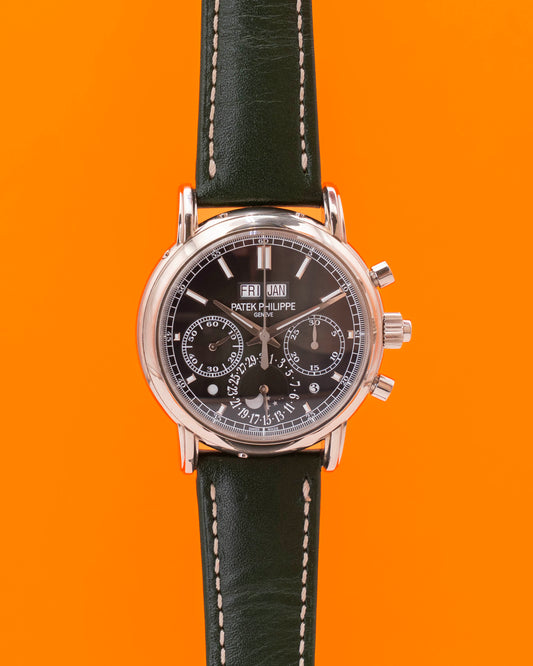 Patek Philippe Perpetual Calendar Chronograph 40mm 5204G Olive Green Dial White Gold 2024