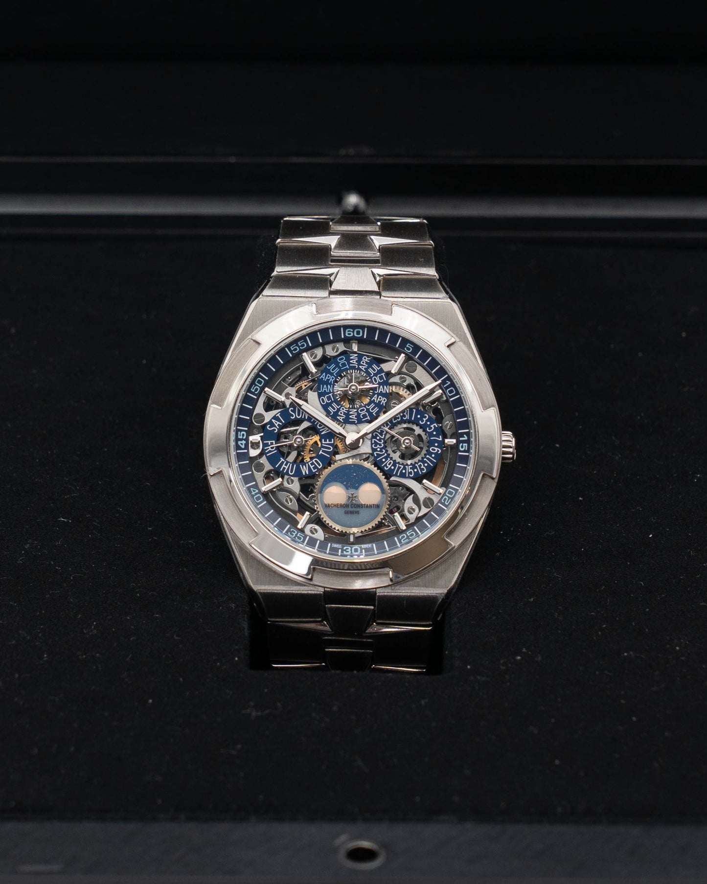 Vacheron Constantin Ultra-Thin Perpetual Calendar White Gold / Blue Skeleton 4300V/120G-B946 2021