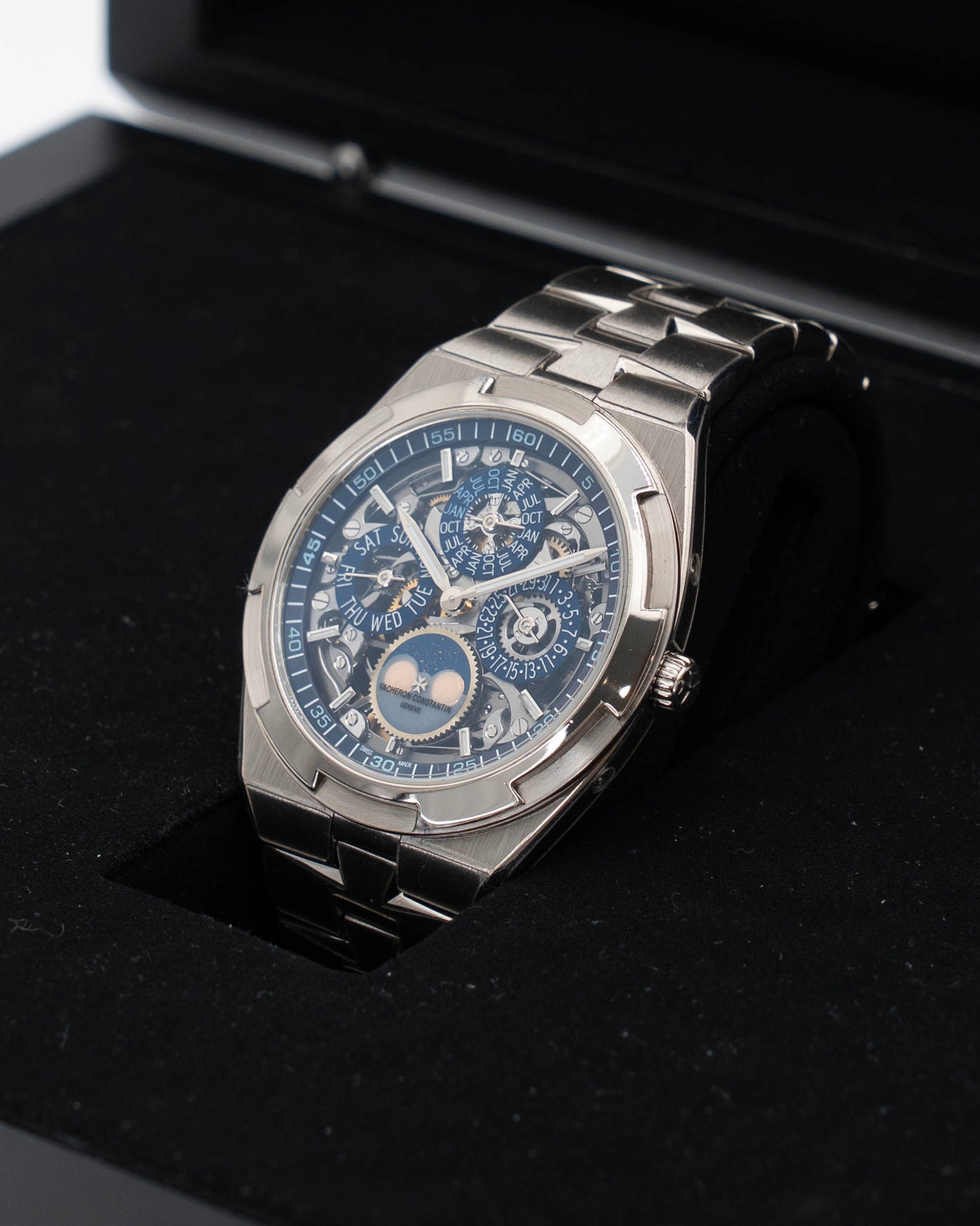 Vacheron Constantin Ultra-Thin Perpetual Calendar White Gold / Blue Skeleton 4300V/120G-B946 2021