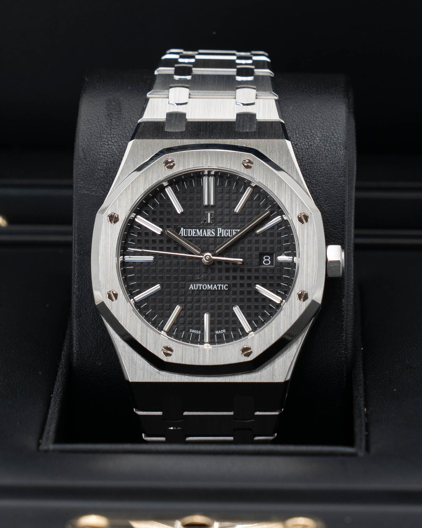 Audemars Piguet Royal Oak 15400ST Black Dial 2017  (15400st.oo.1220st.01)